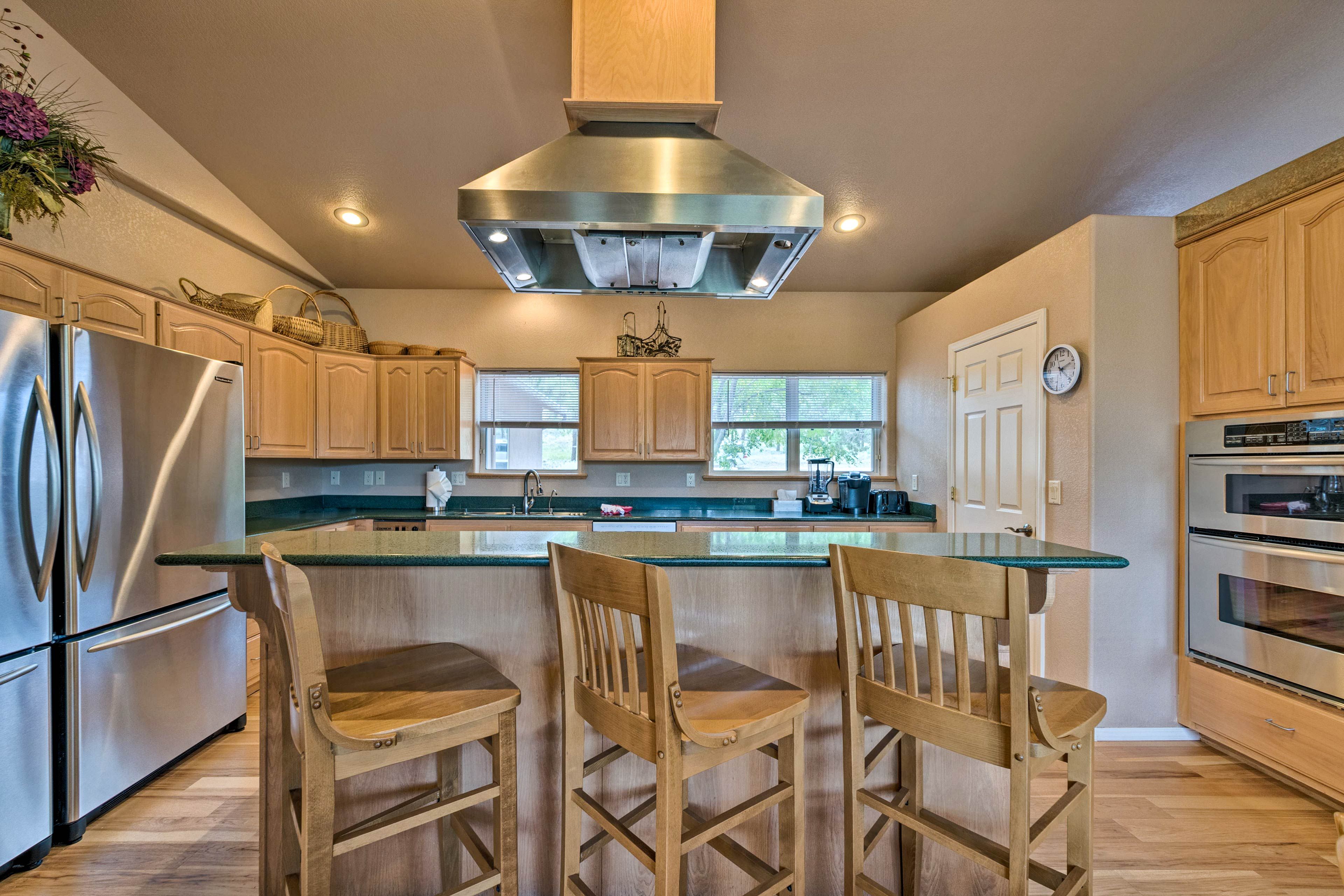 Kitchen | Fully Equipped
