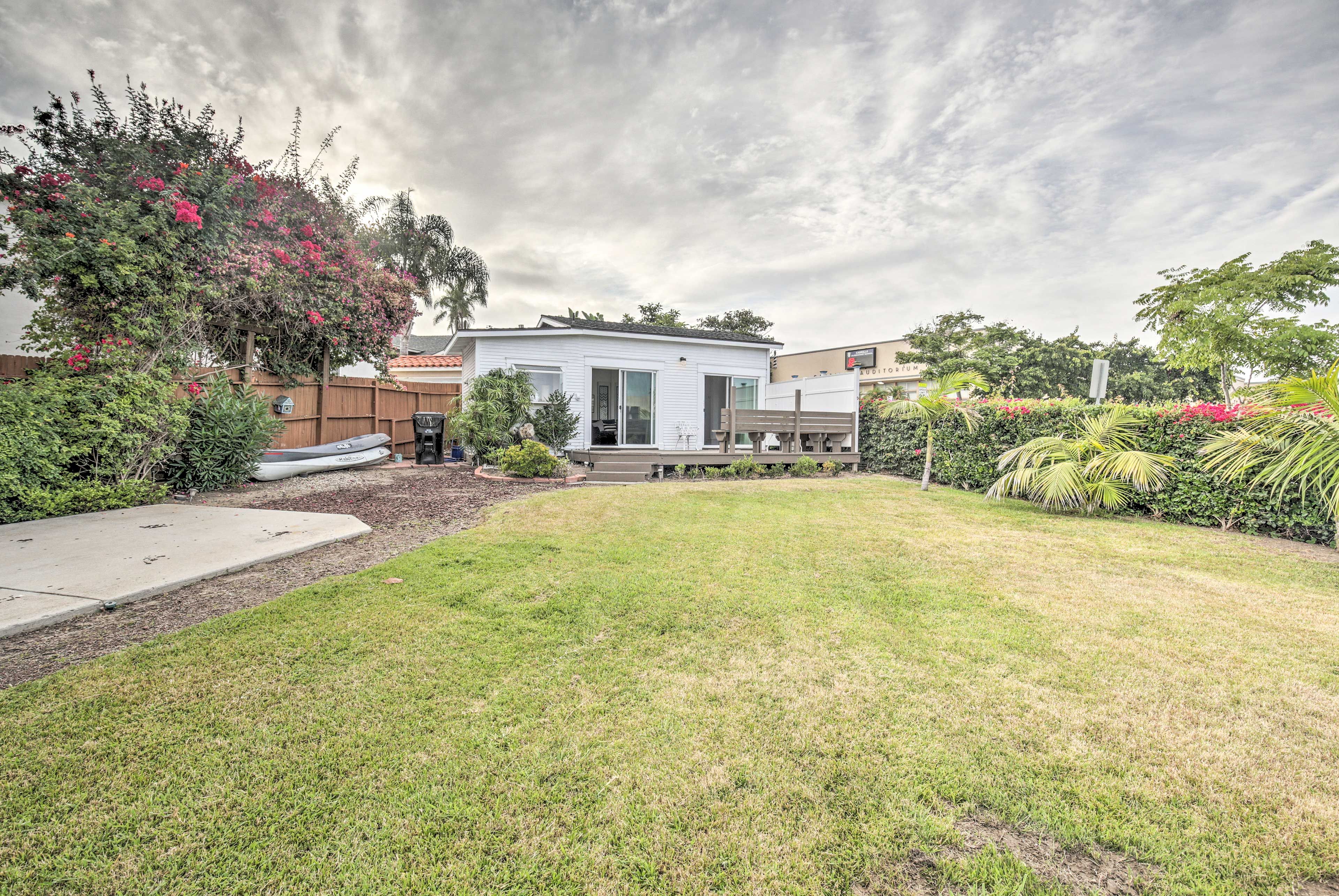 Backyard | Private Deck