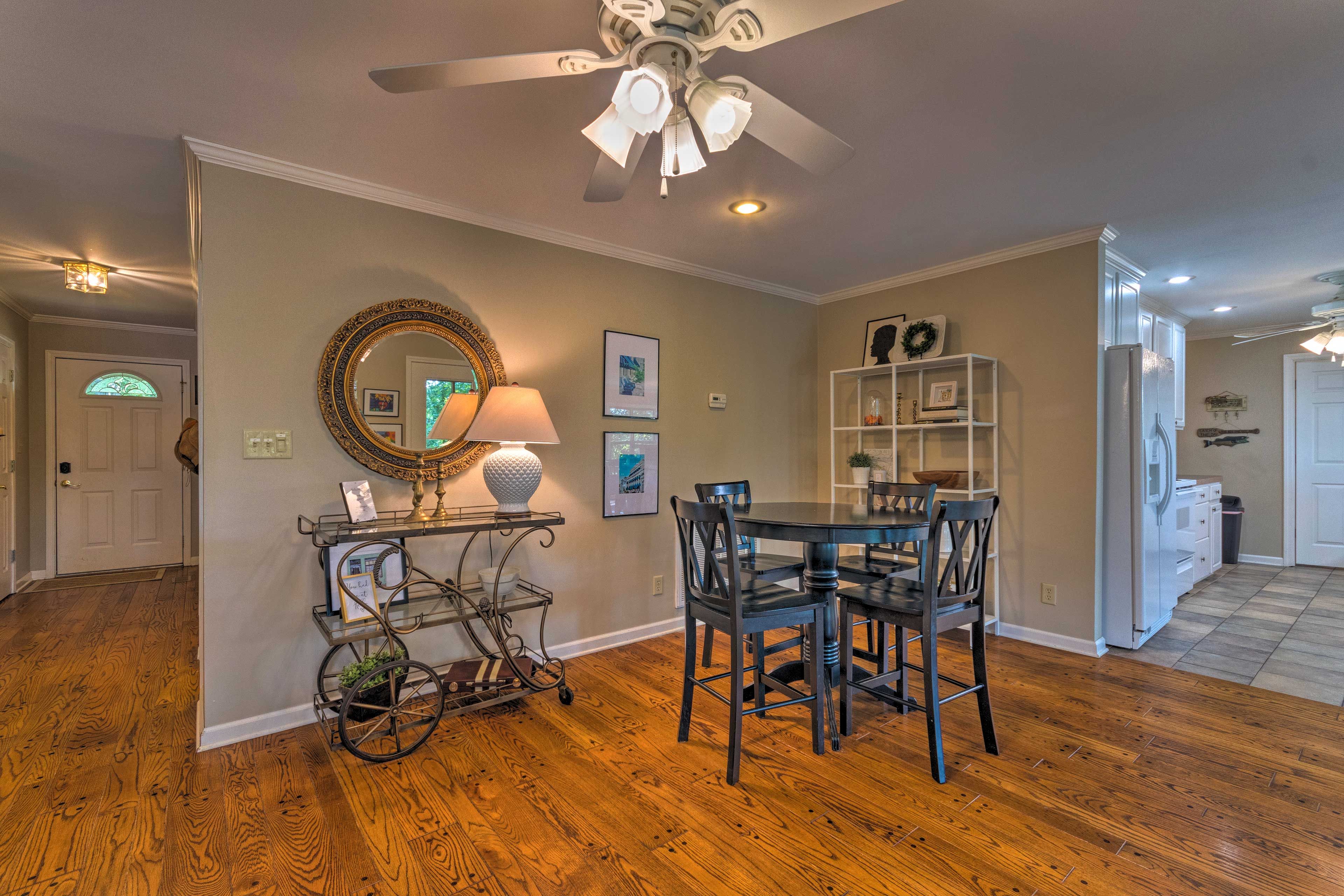 Dining Area | Dishware & Flatware