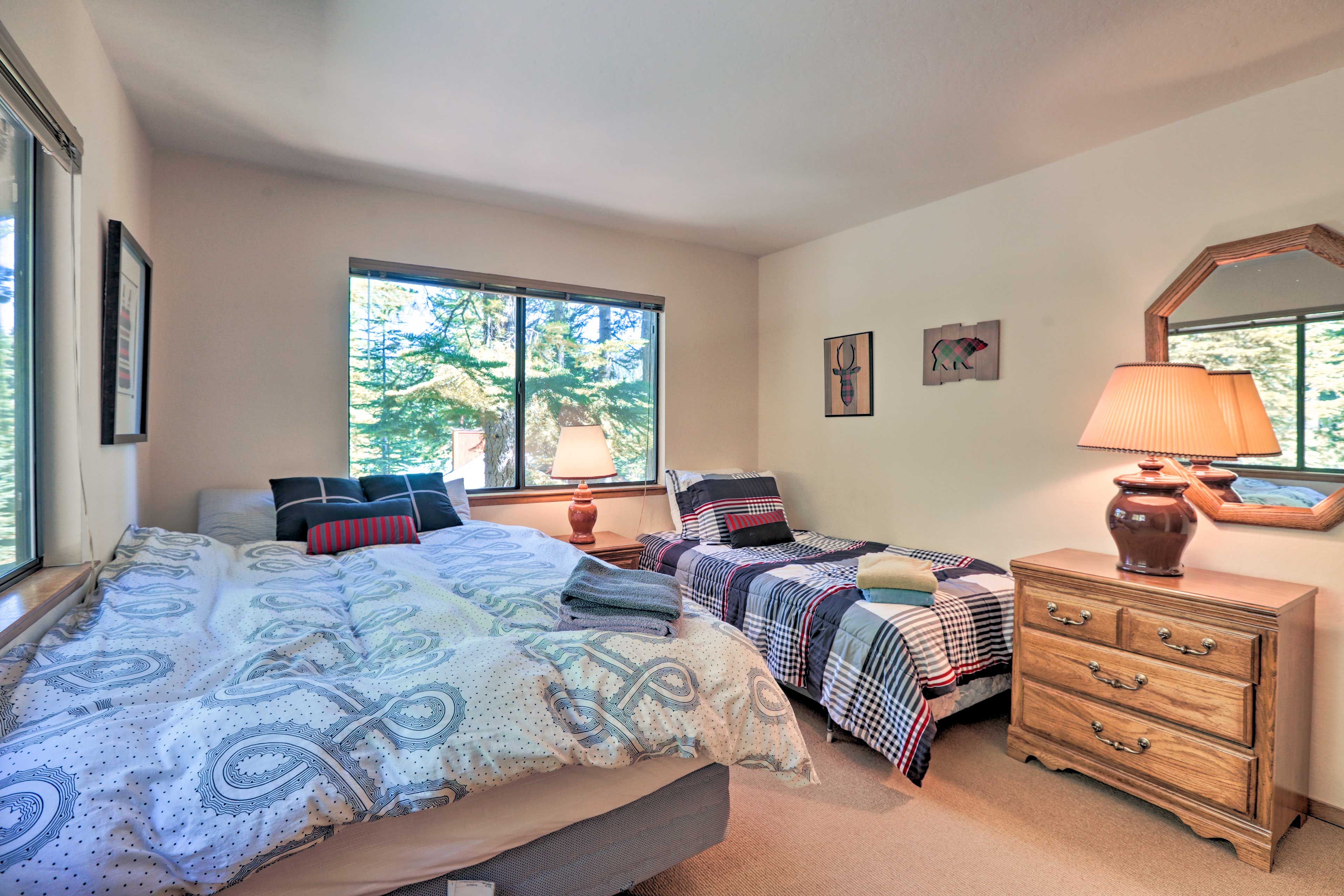 Bedroom 4 | Full Bed | Twin Bed