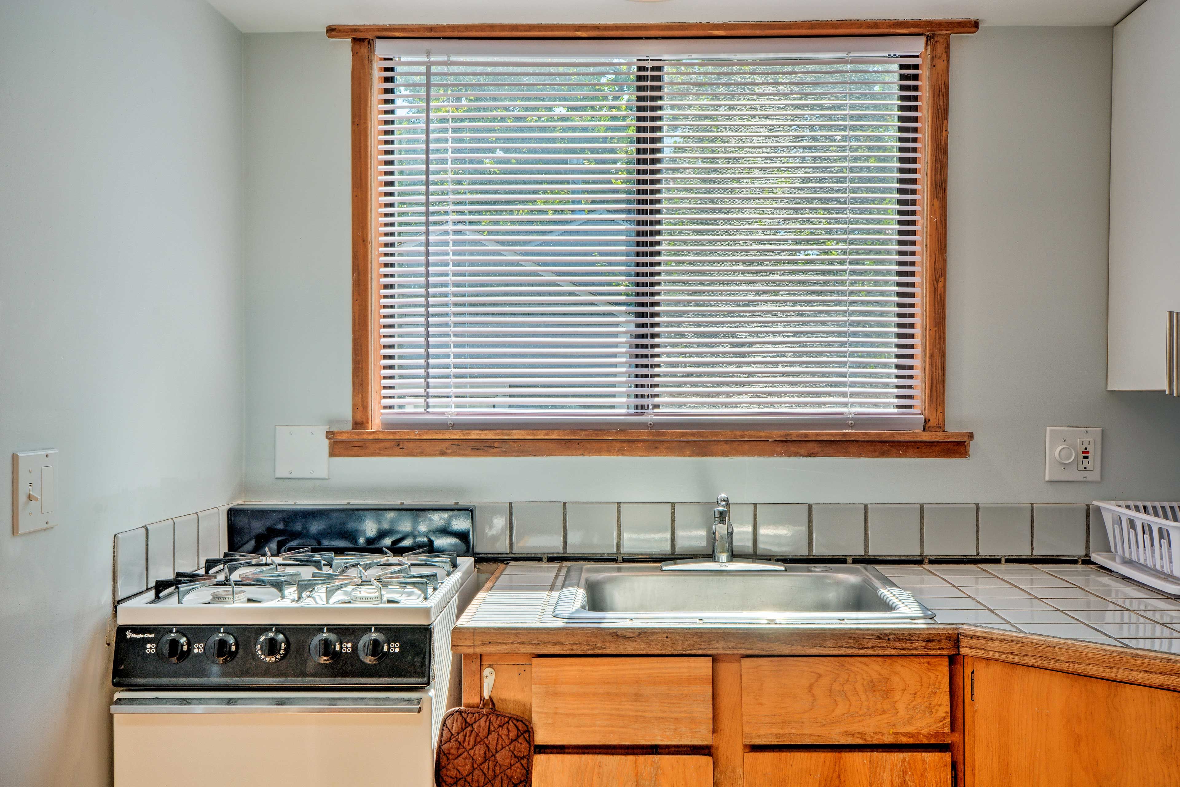 Kitchen | Coffee Maker | Spices