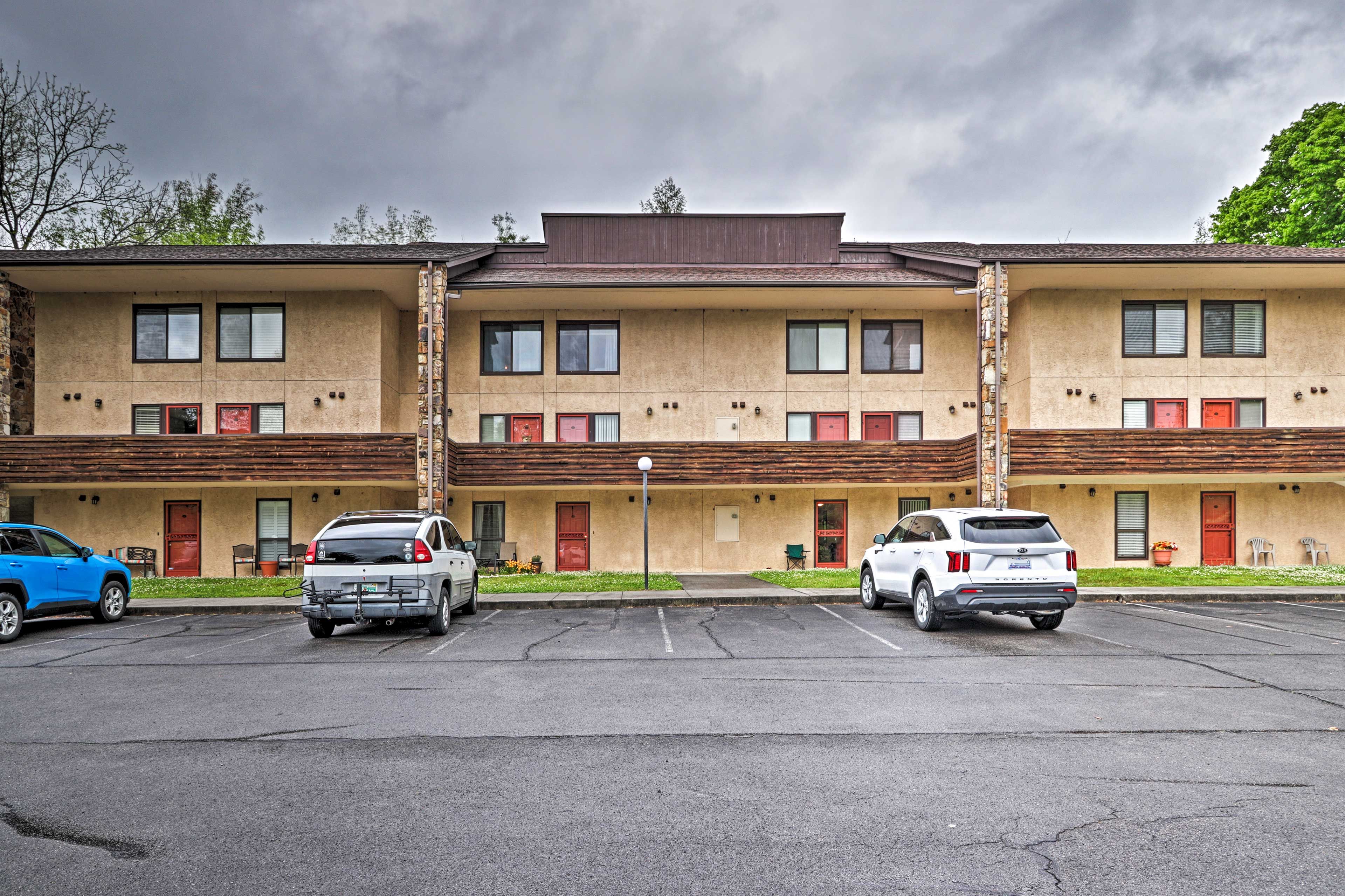 Condo Exterior | Open Parking Lot