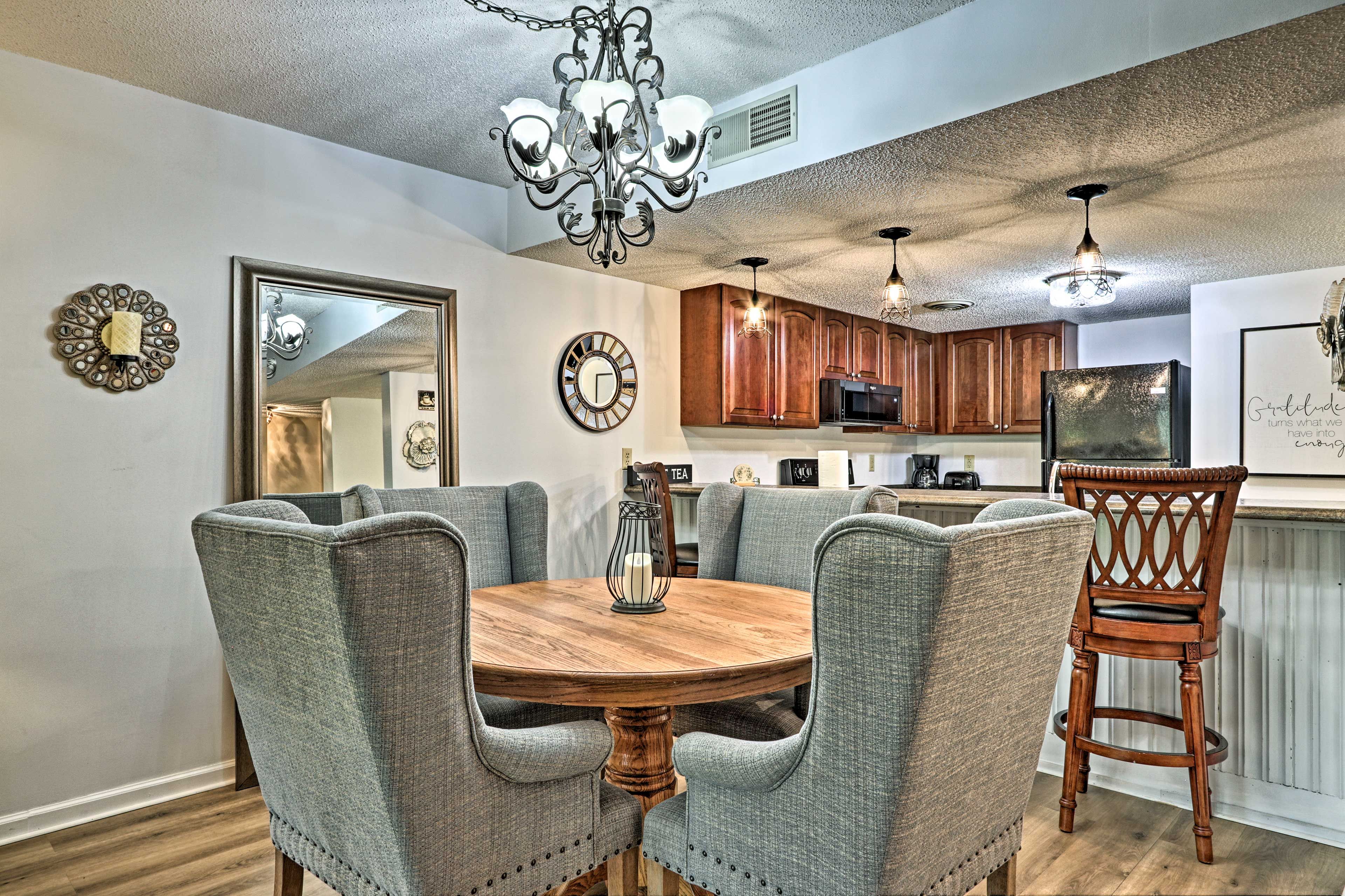 Condo Interior | Air Conditioning | Free WiFi