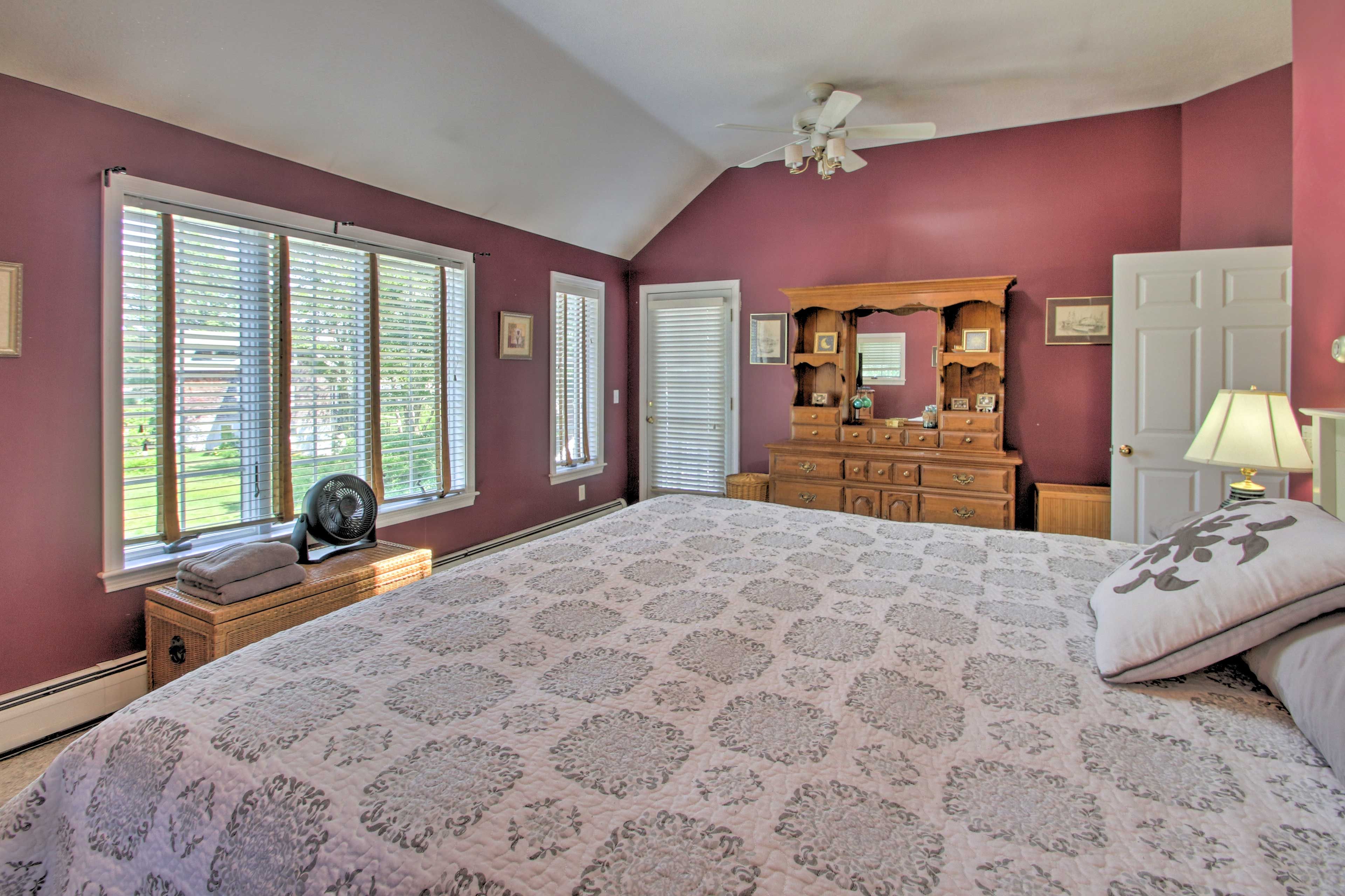 Turn on the ceiling fan to stay cool all evening.