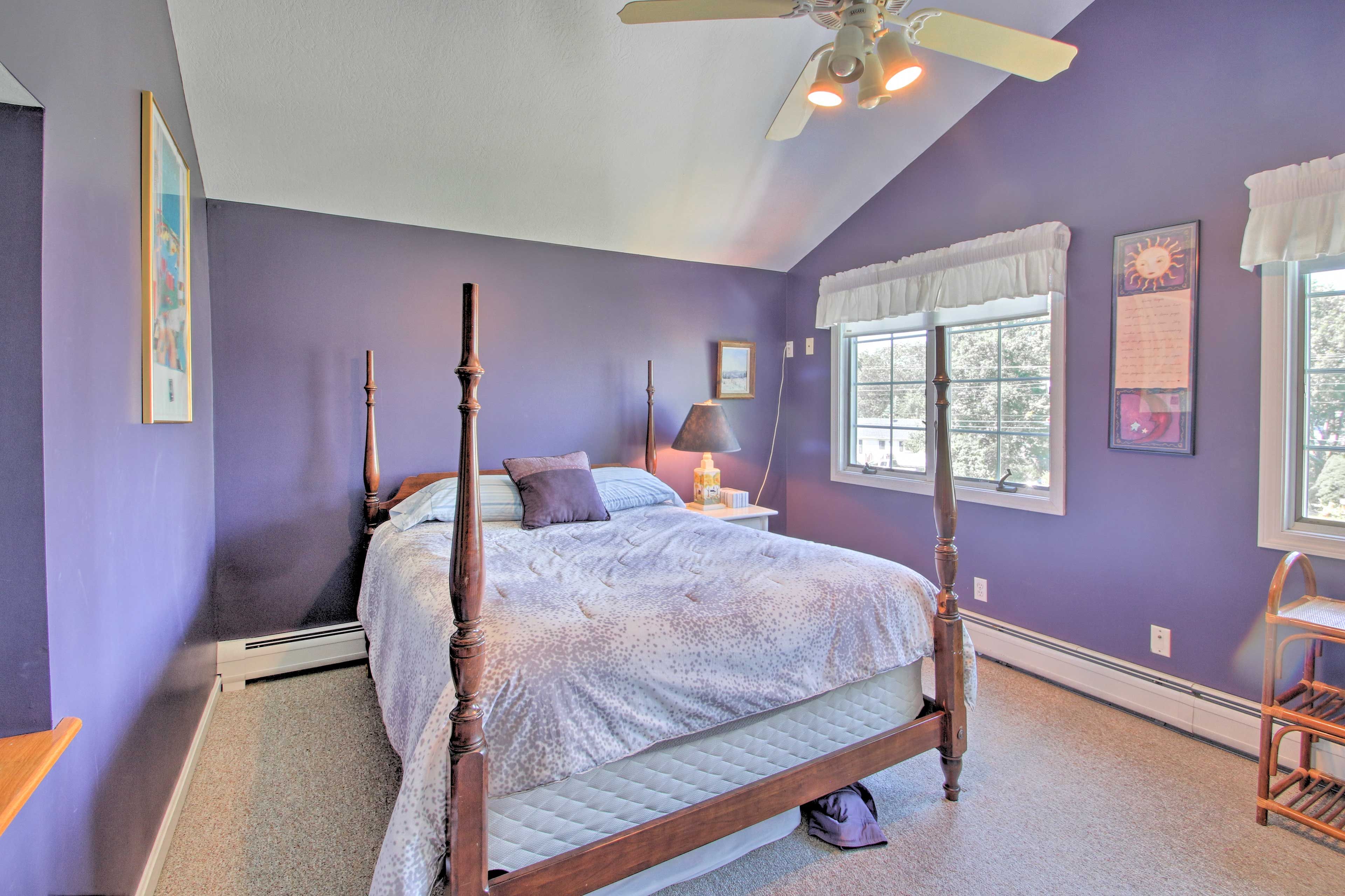 Flip over the pillow to the cool side in this queen-sized bed.