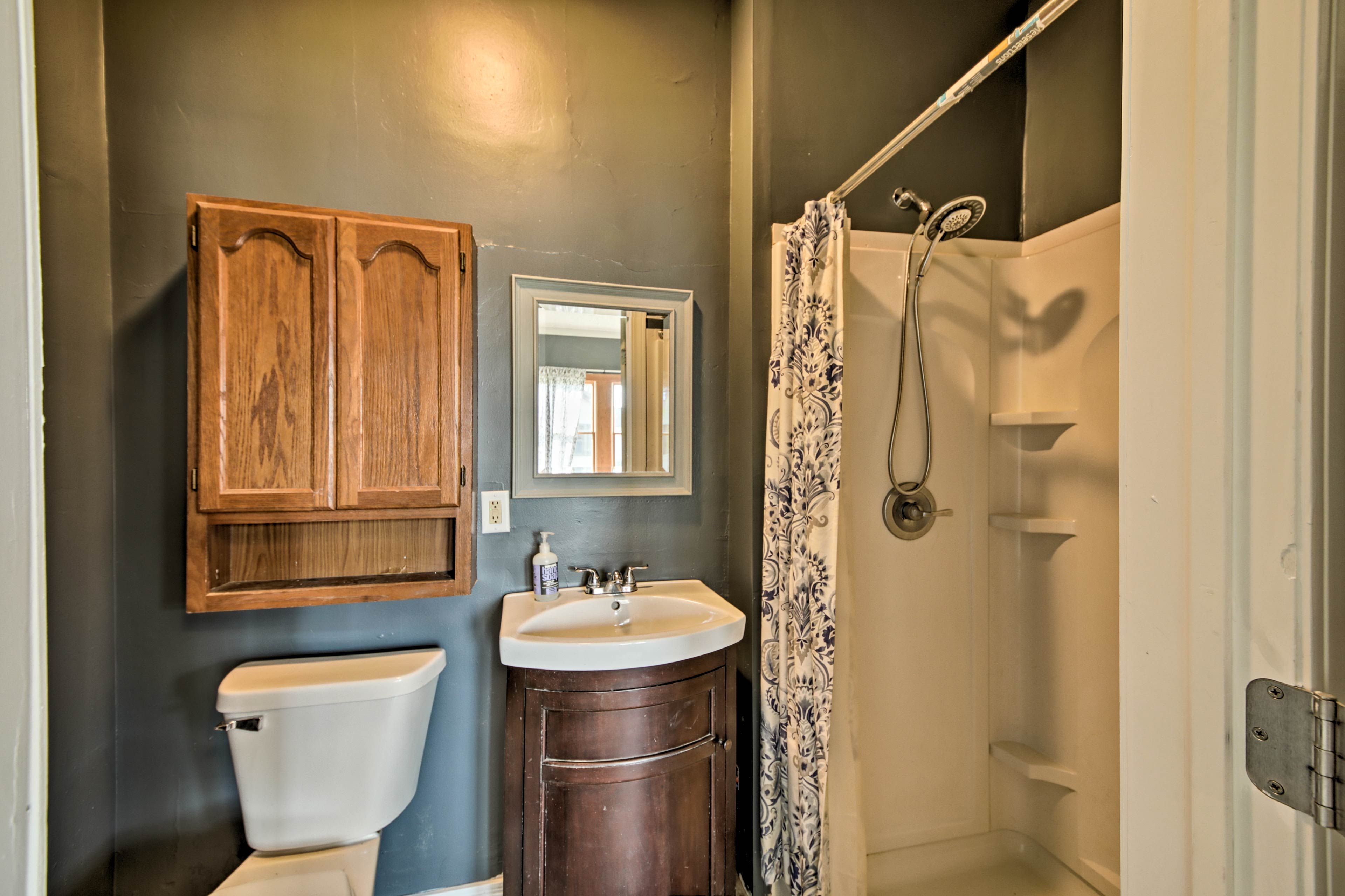 Full Bathroom | Hair Dryer
