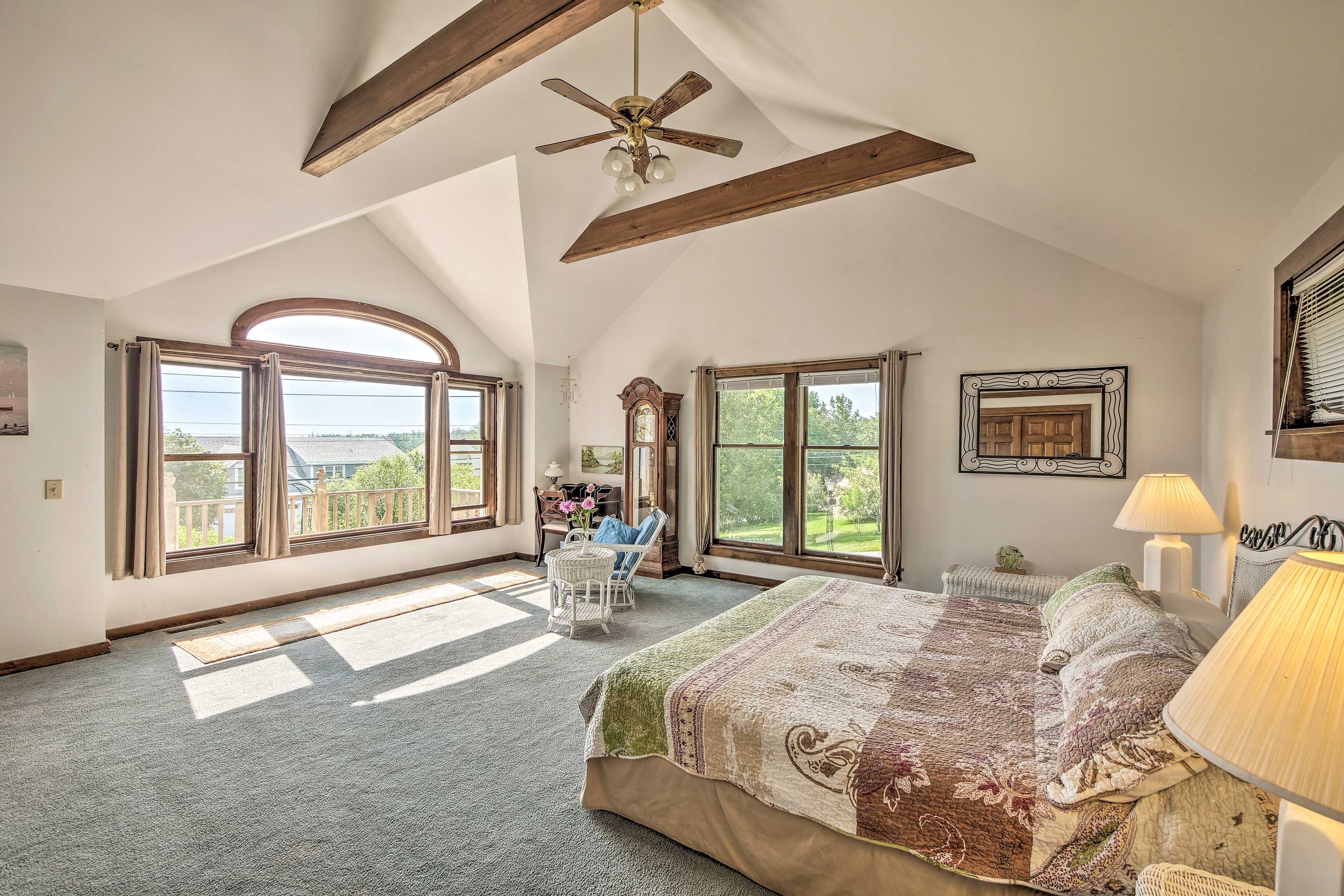 Bedroom 1 | King Bed