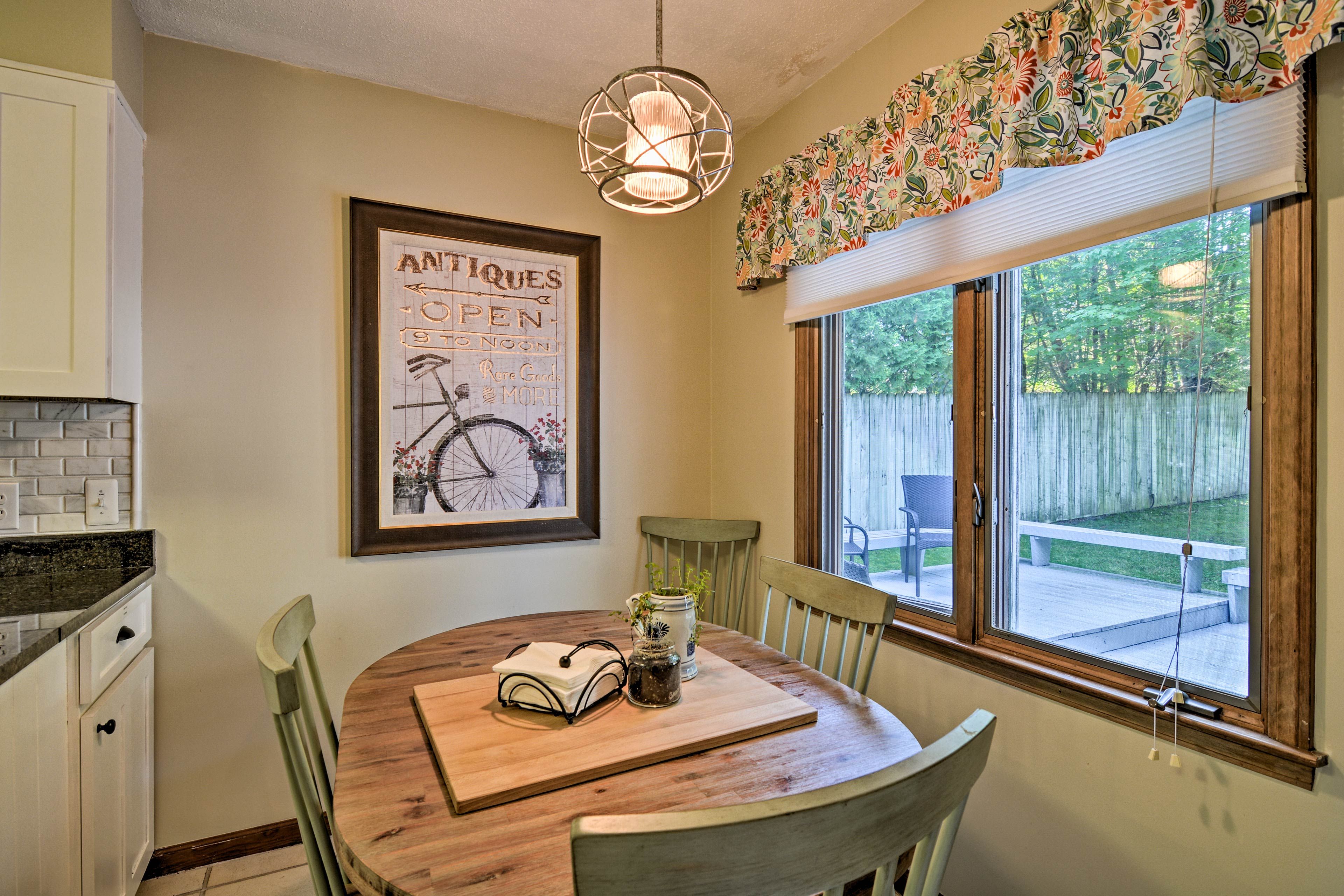 Additional Dining Area