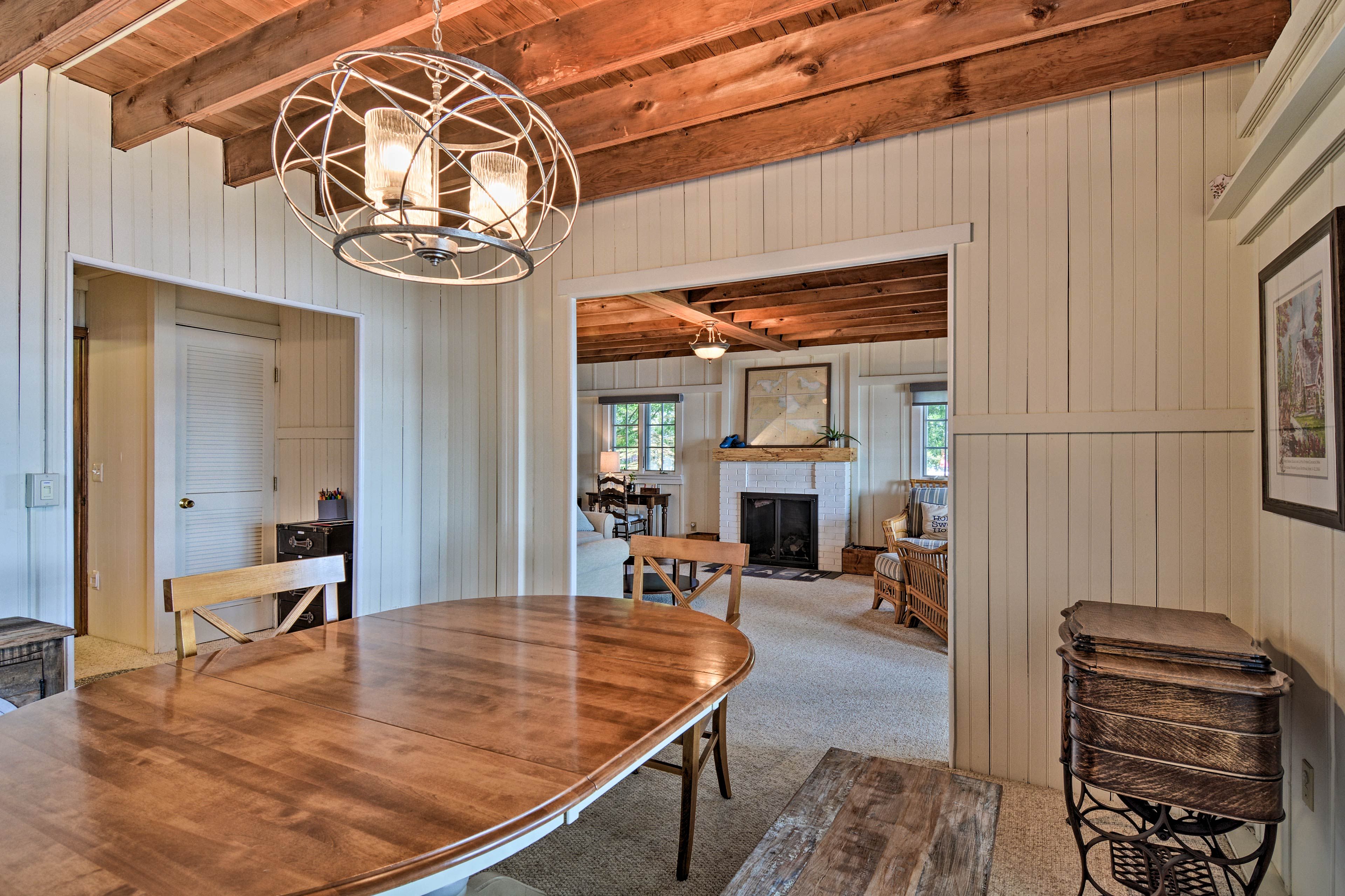 Dining Area | Dishware & Flatware