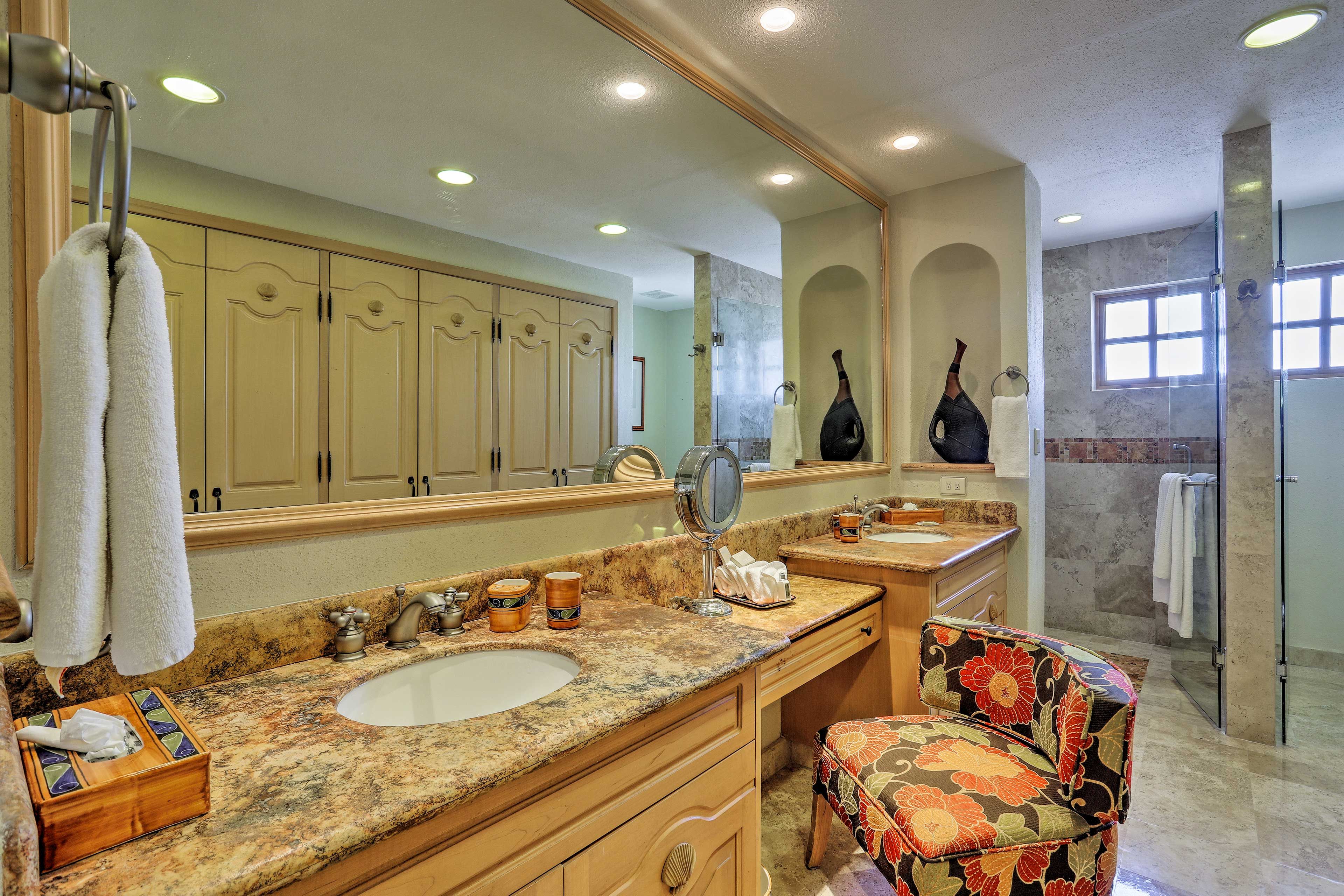 Bathroom | Linens/Towels