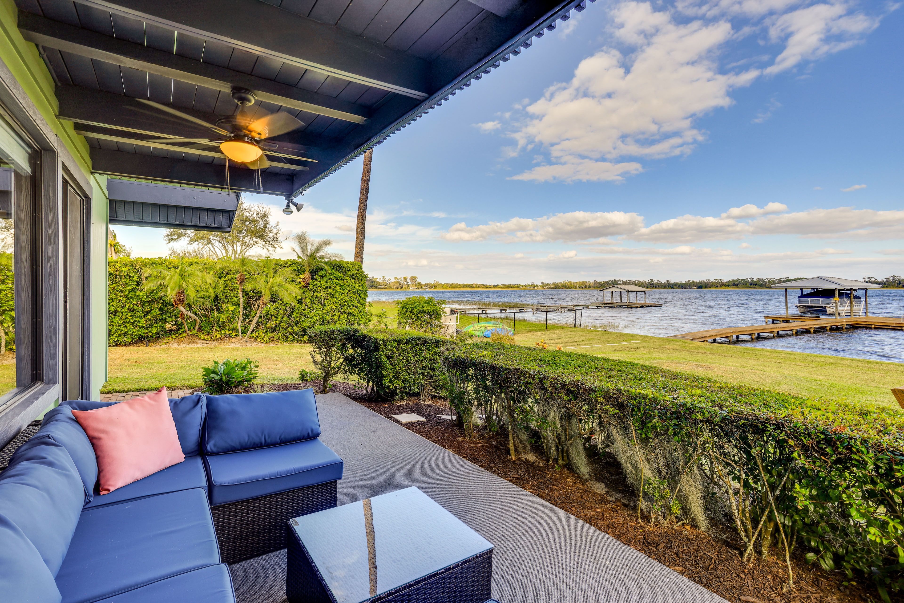 Covered Patio | Lounge Furniture | Gas Grill