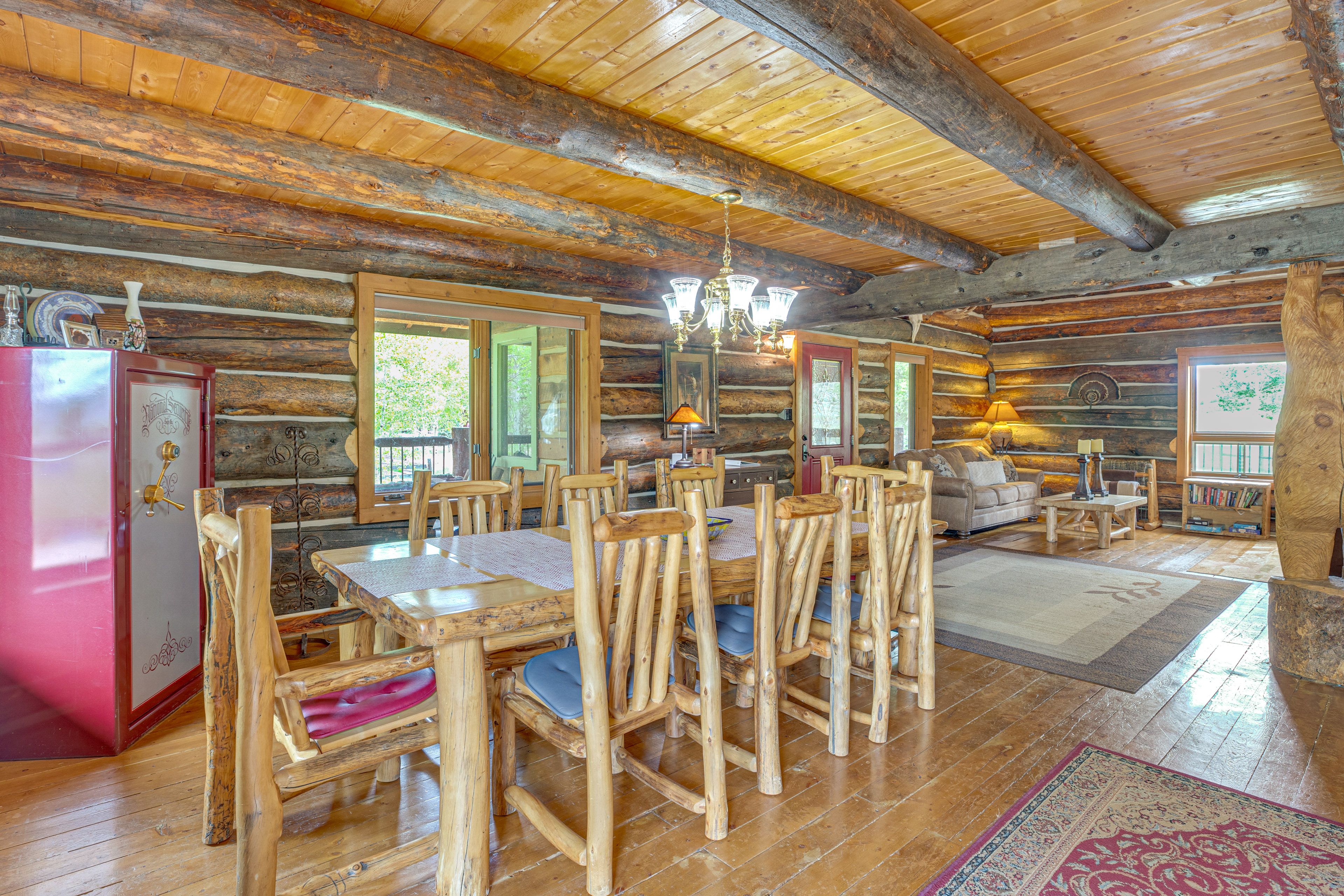 Dining Area | 1st Floor
