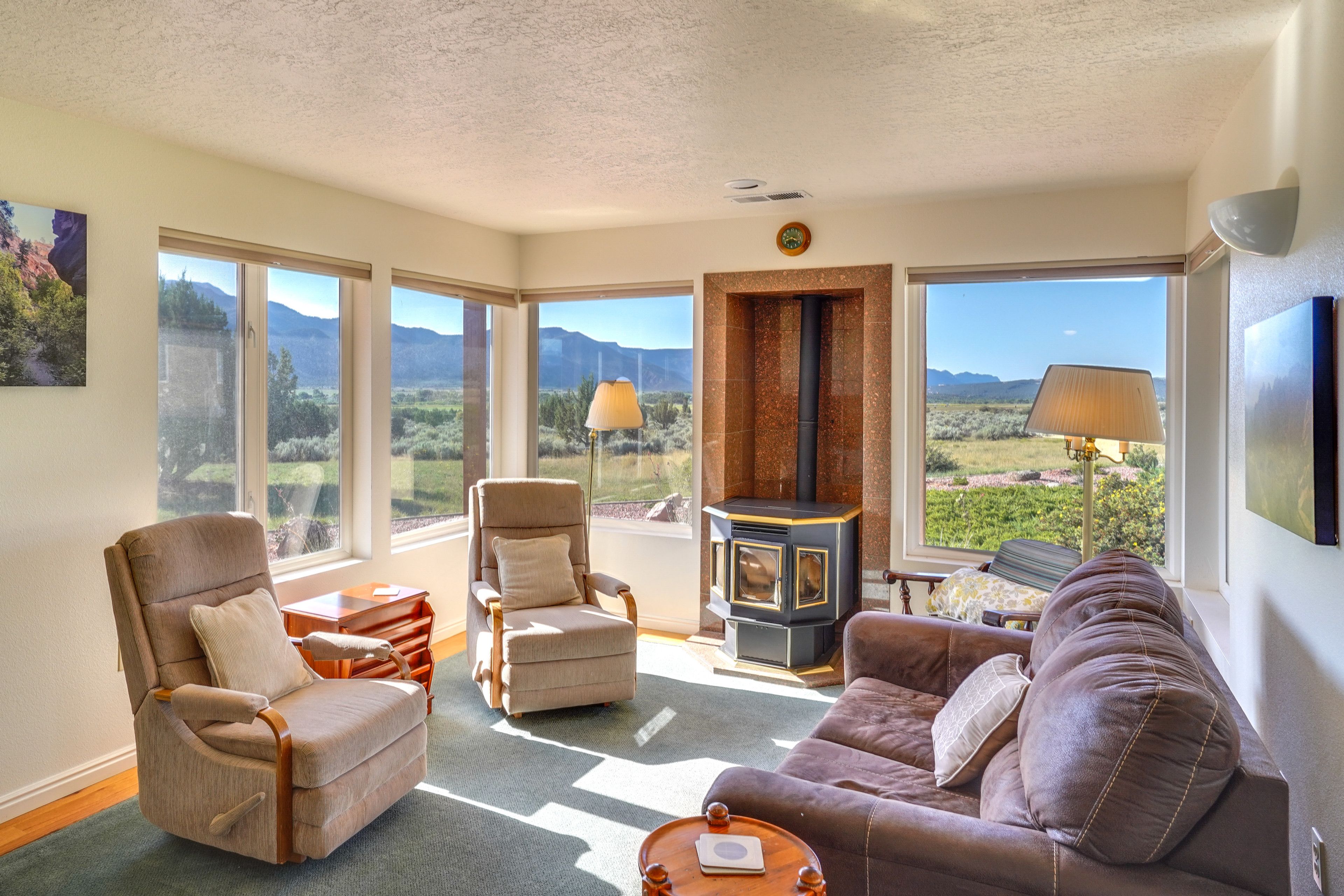 Family Room/ Sunroom | Pellet Stove | Free WiFi