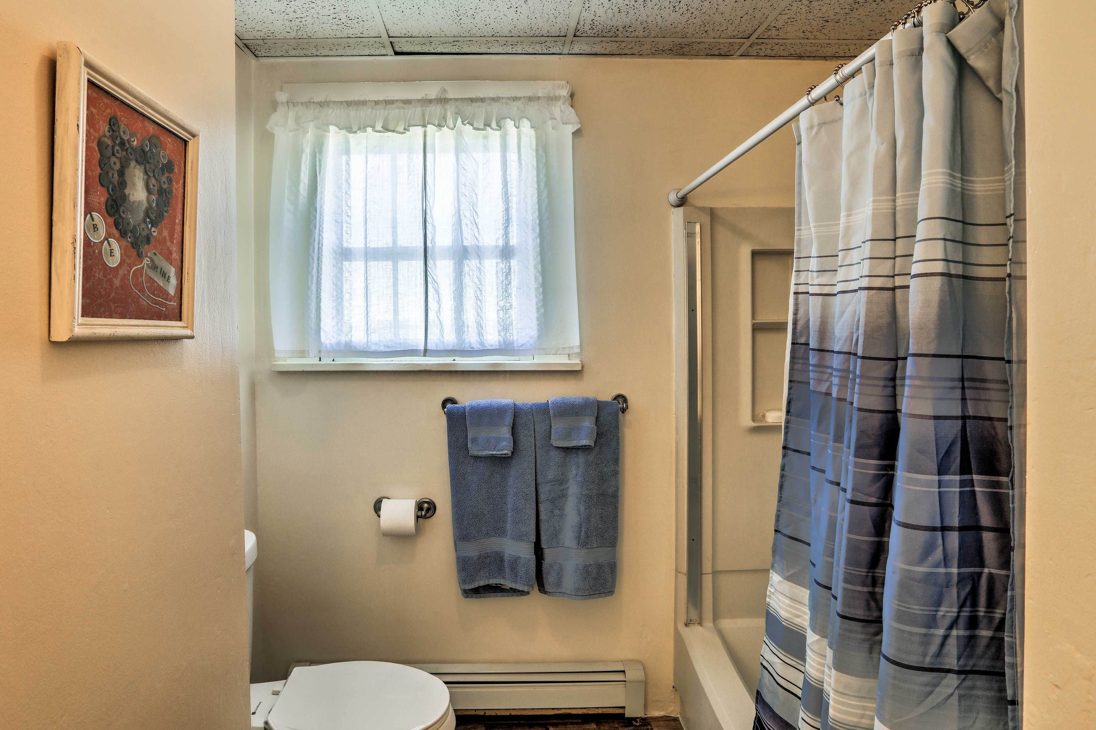 Full Bathroom