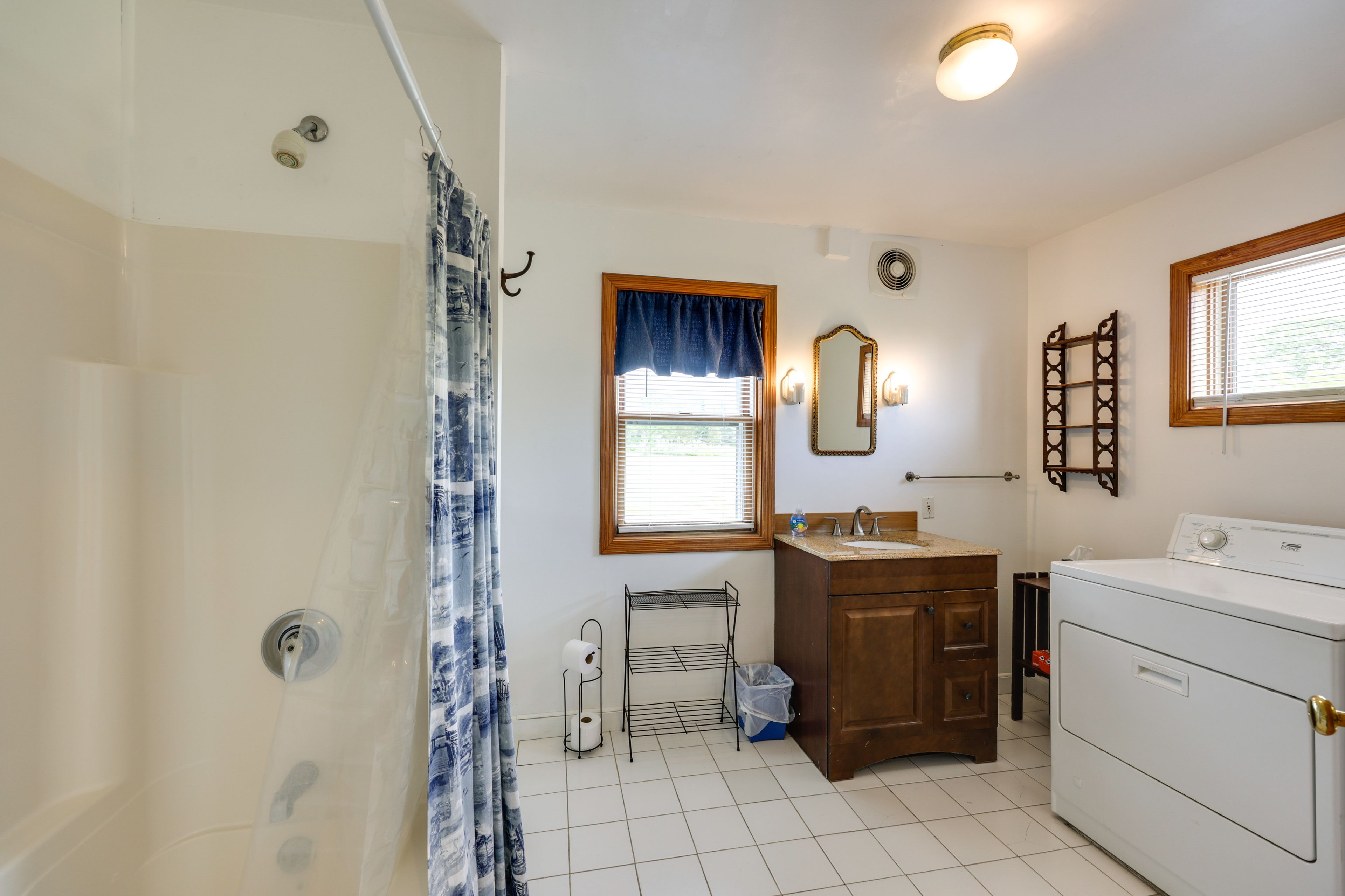 Full Bathroom | Washer & Dryer | 1st Floor
