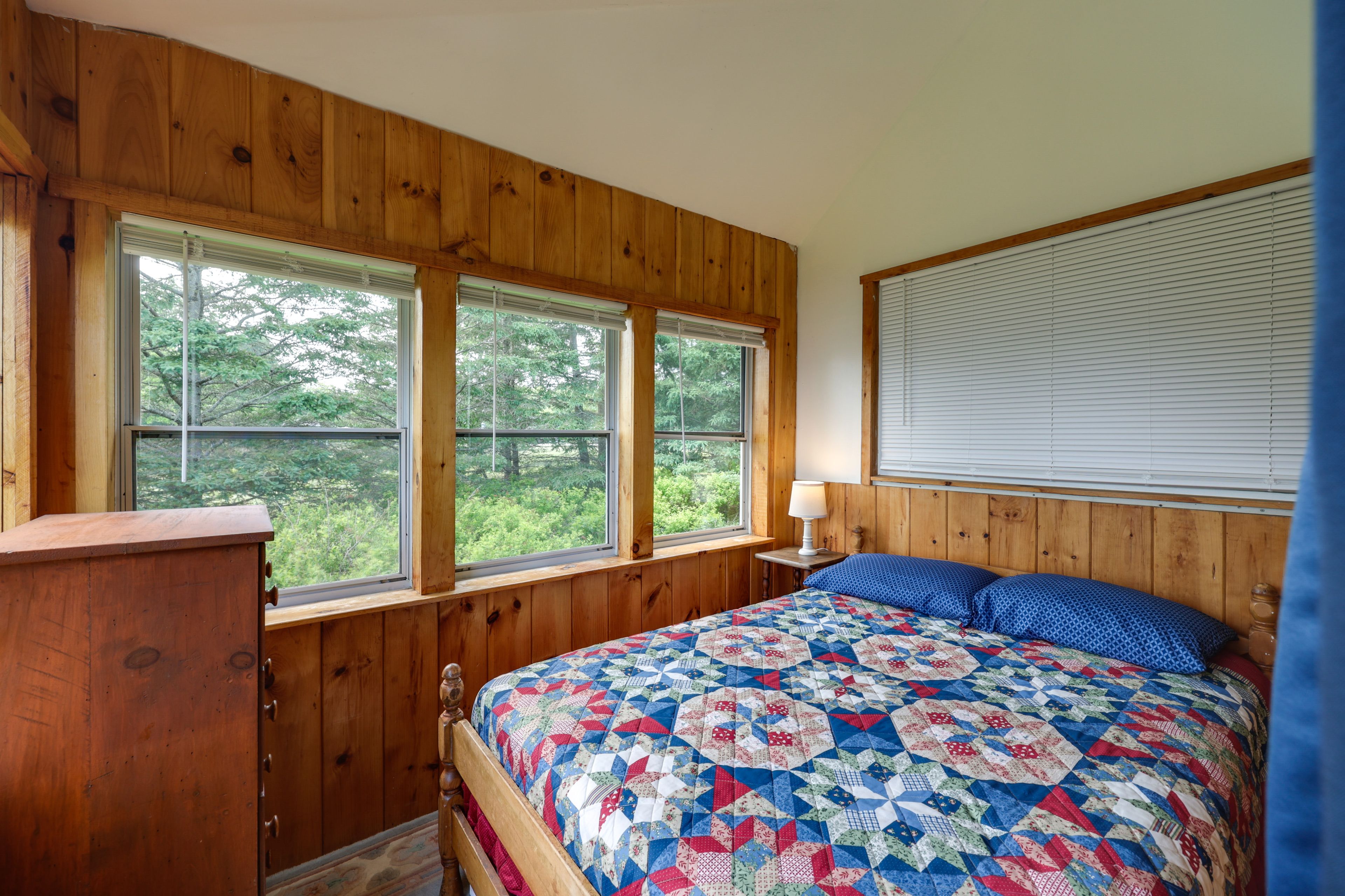 Bedroom 3 | Full Bed | 1st Floor