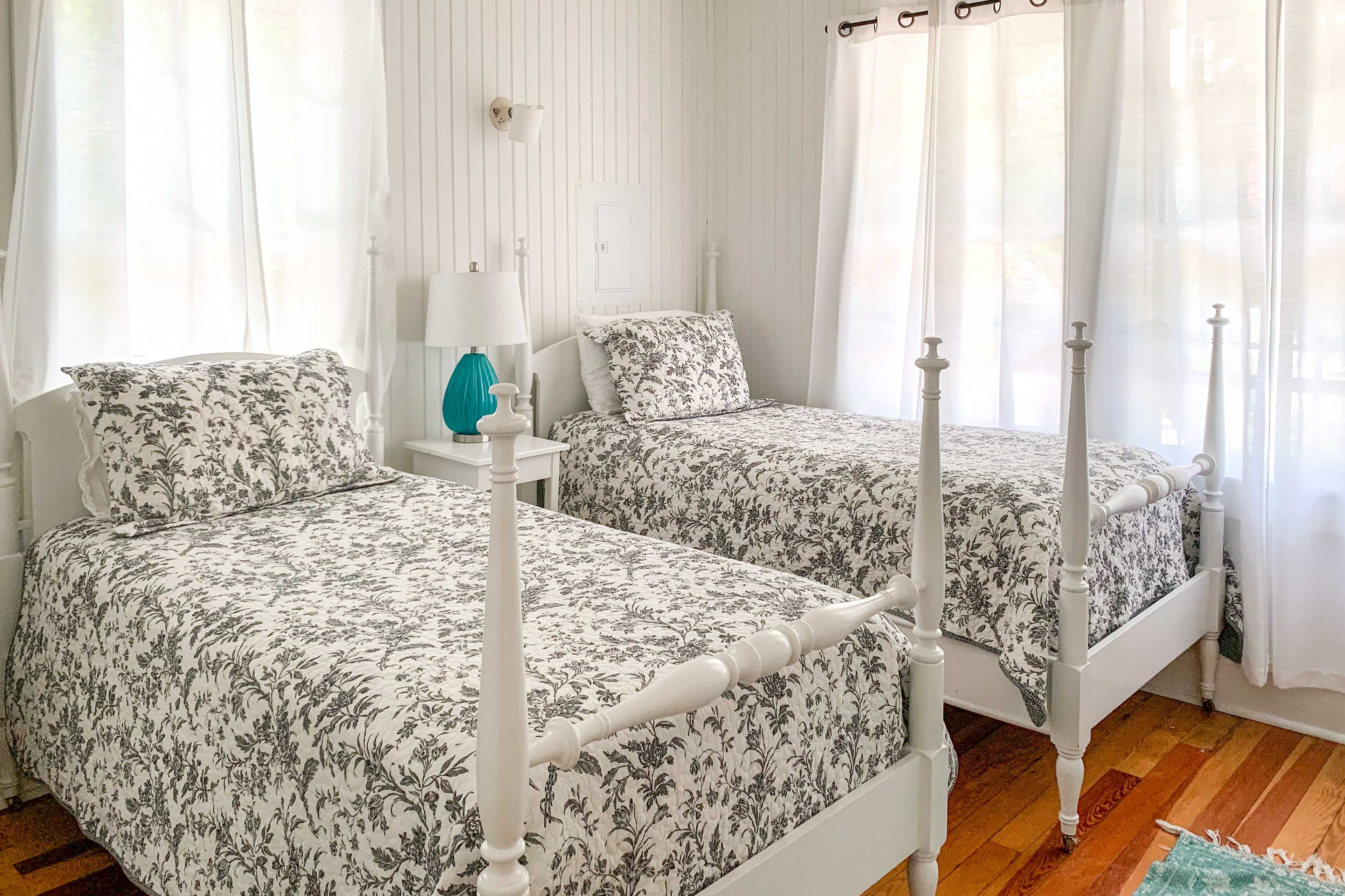 Bedroom 3 | 2 Twin Beds
