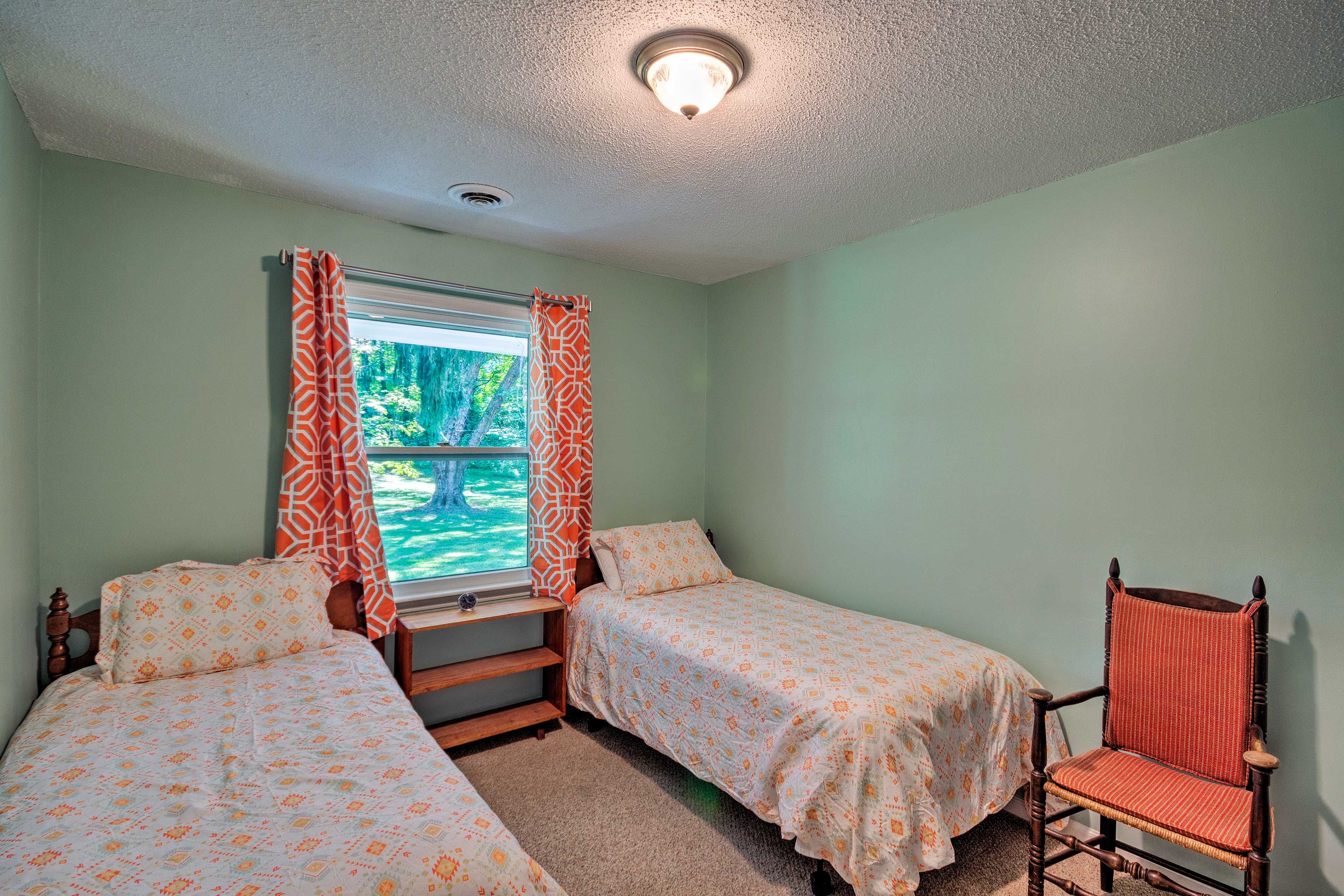 Bedroom 4 | 2 Twin Beds