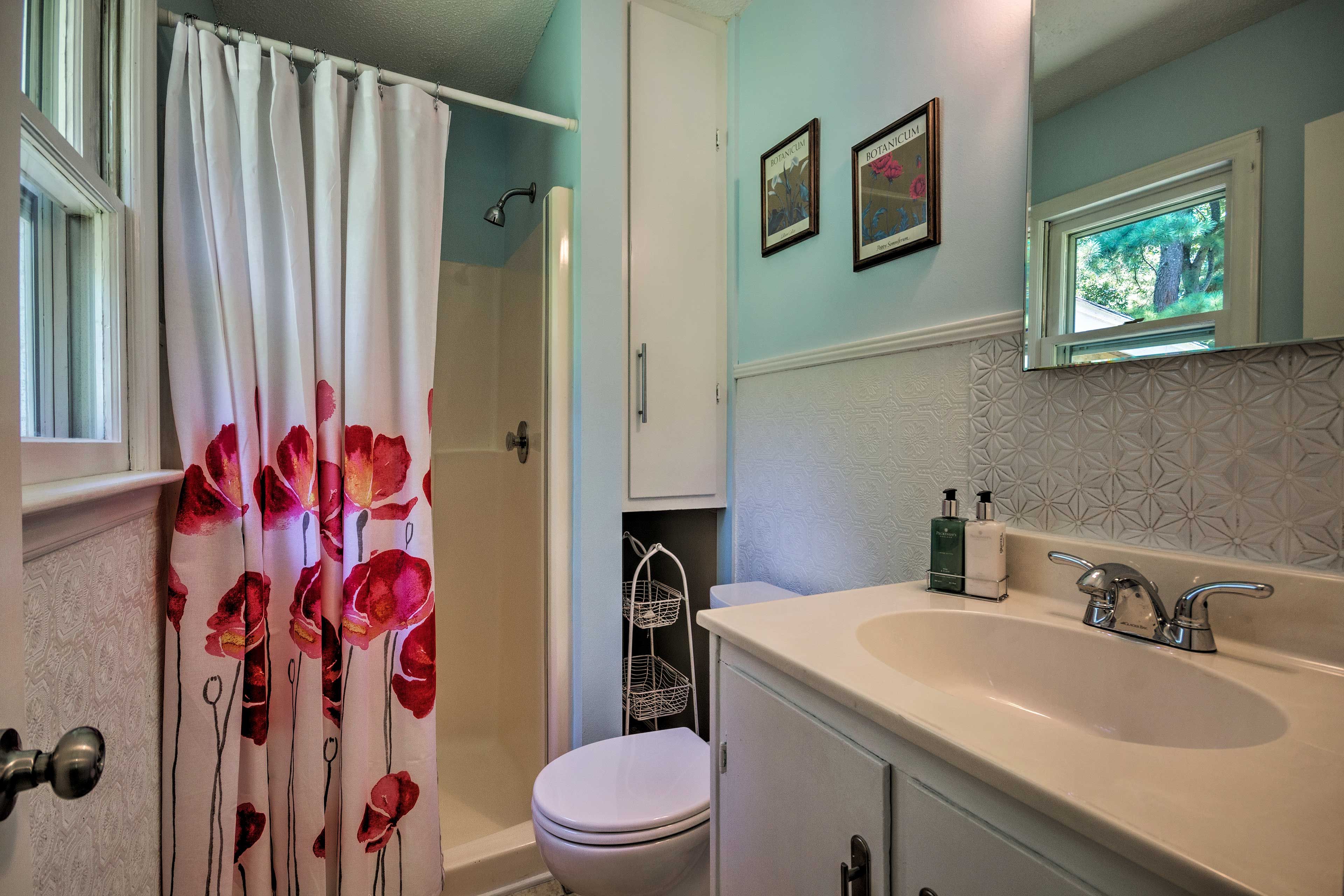 Bathroom | Towels Provided