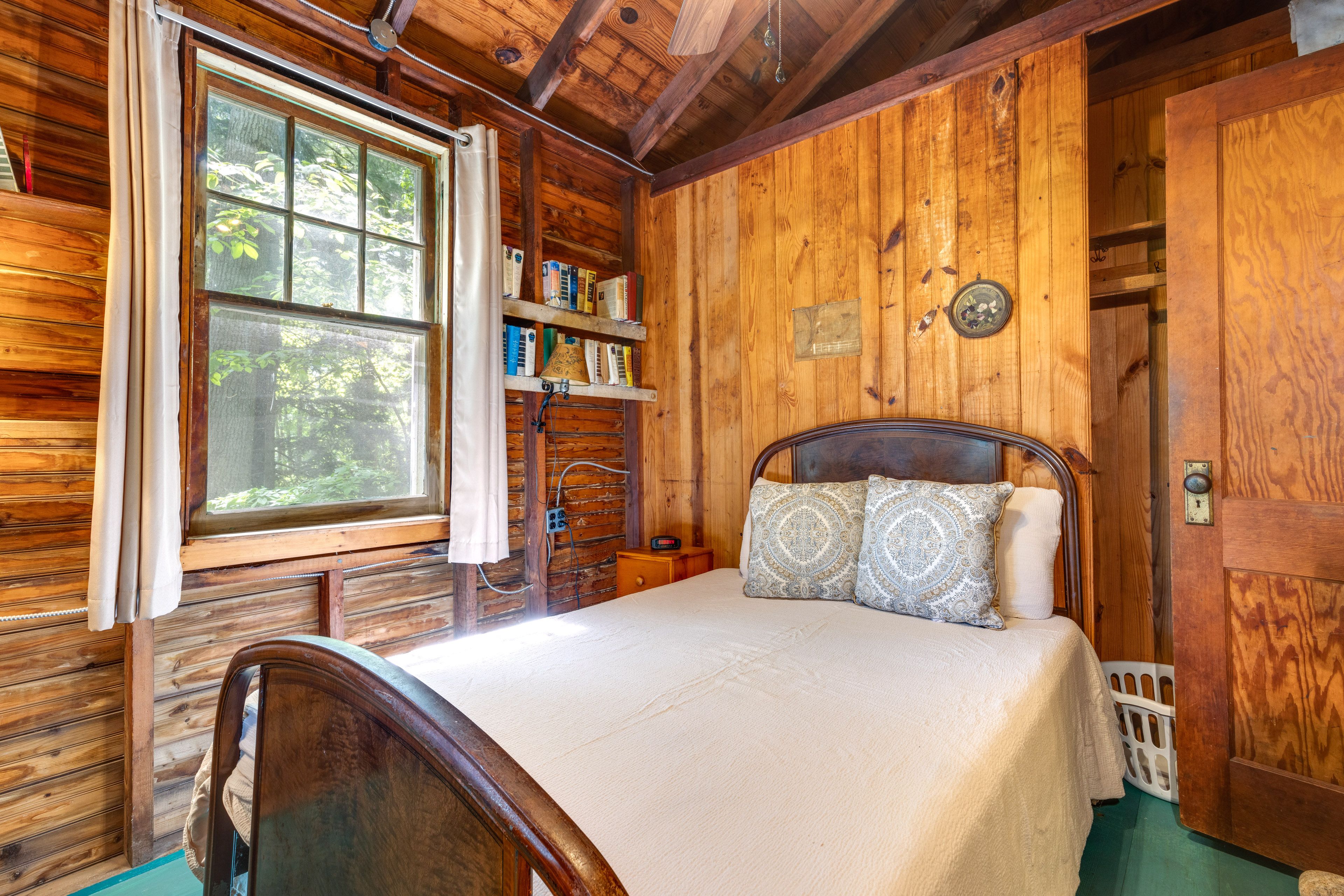 Bedroom 2 | Full Bed