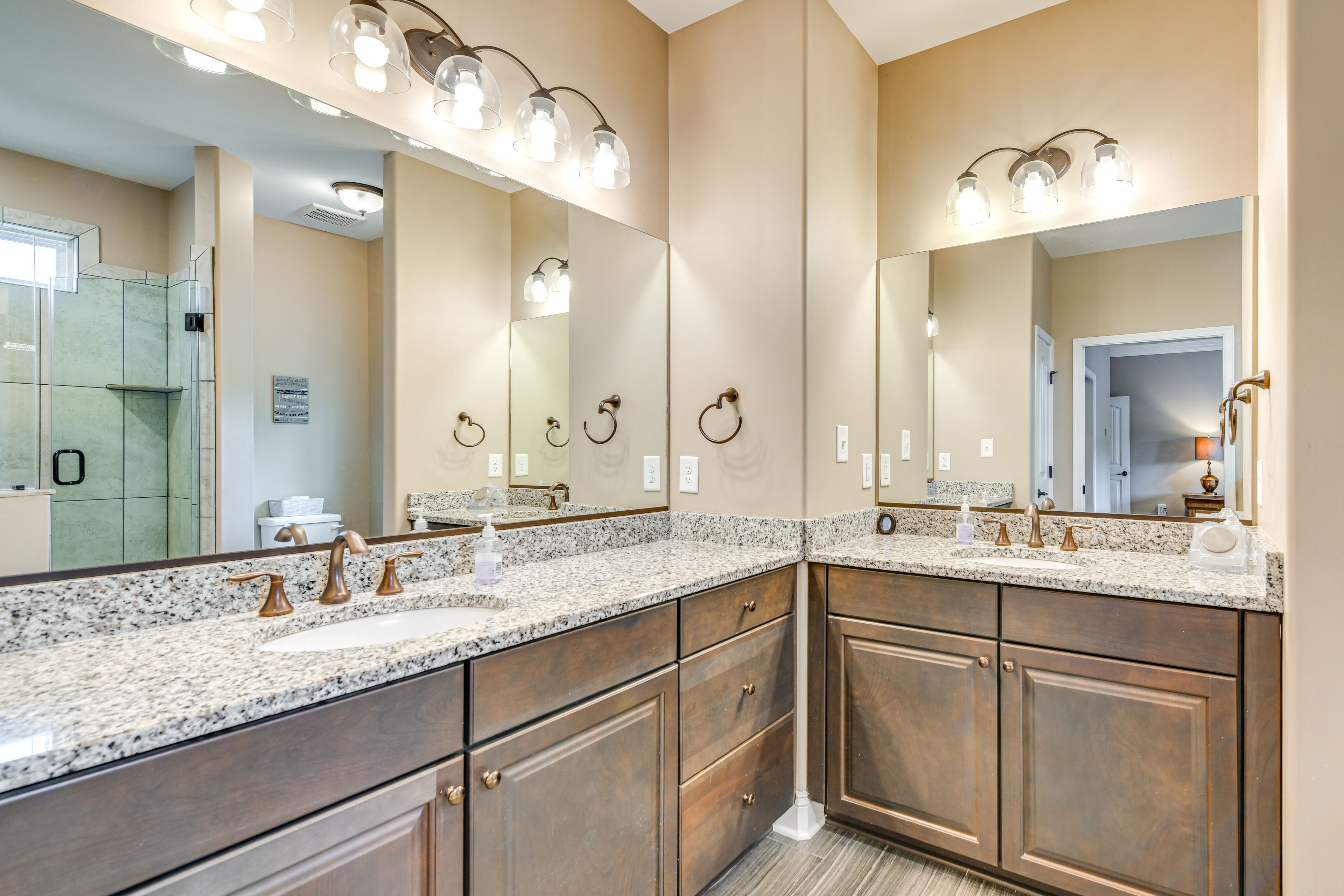 En-Suite Bathroom