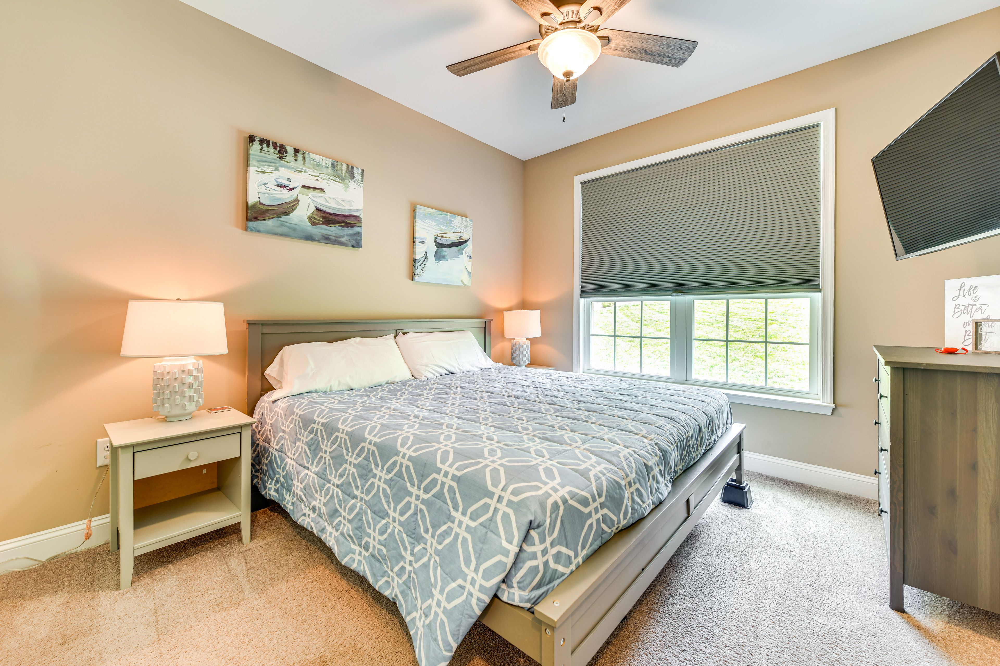 Bedroom 2 | King Bed