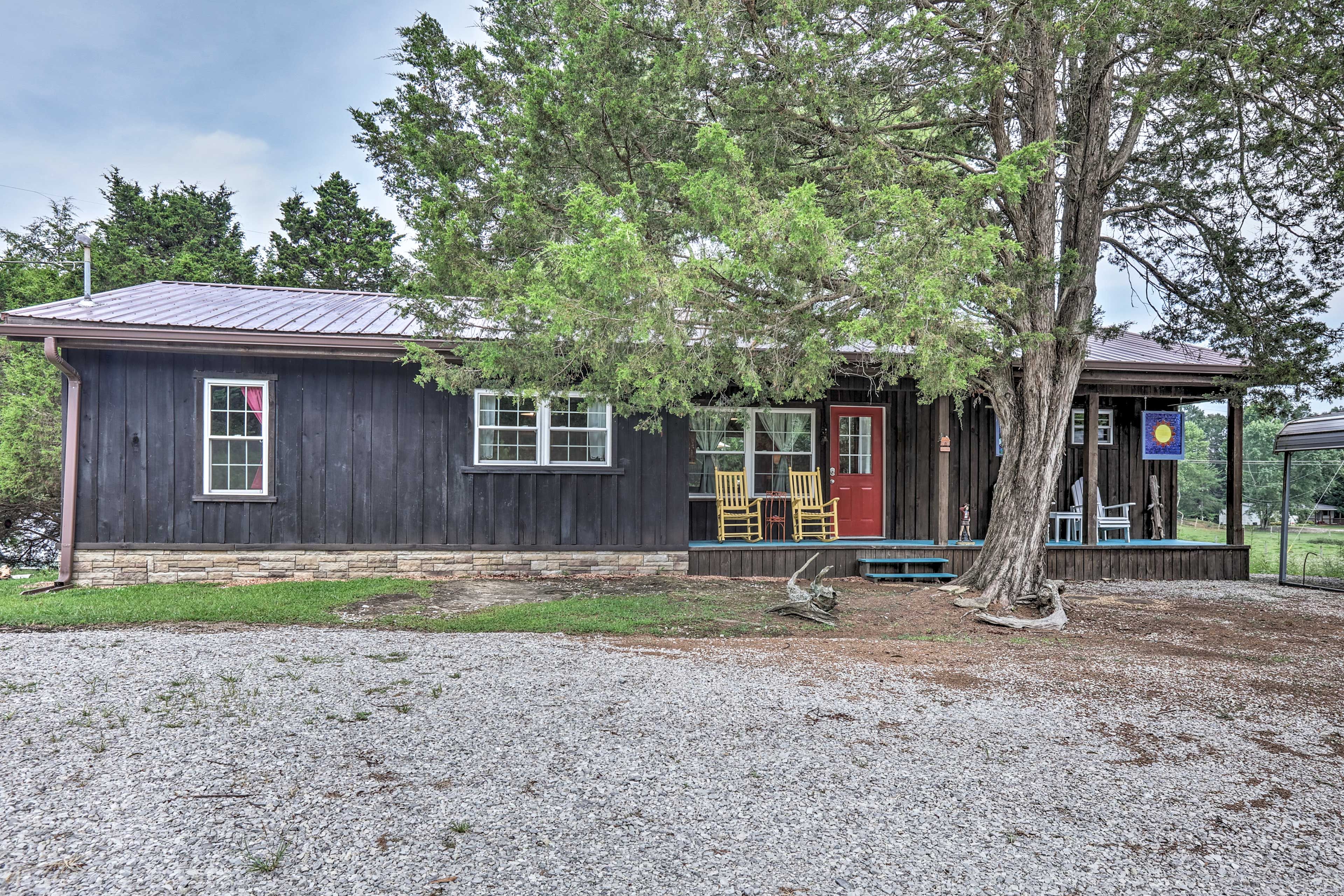 Exterior | Covered Porch