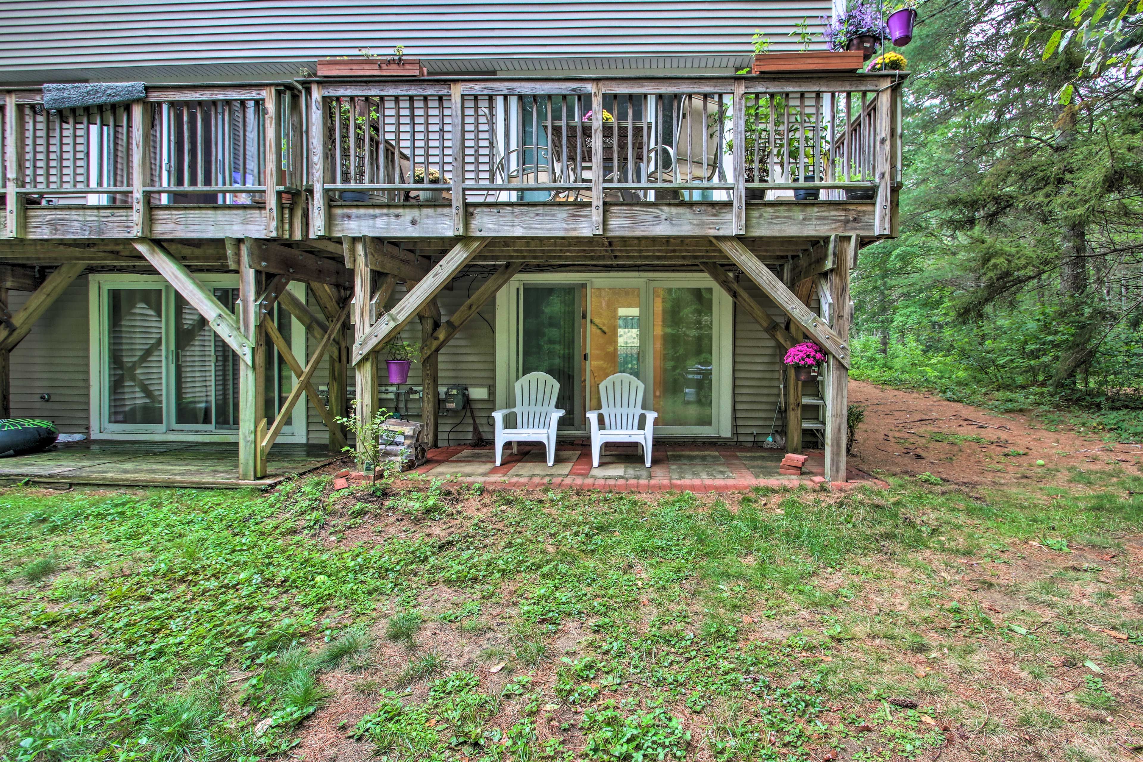 Find a little slice of paradise at this vacation rental townhouse.