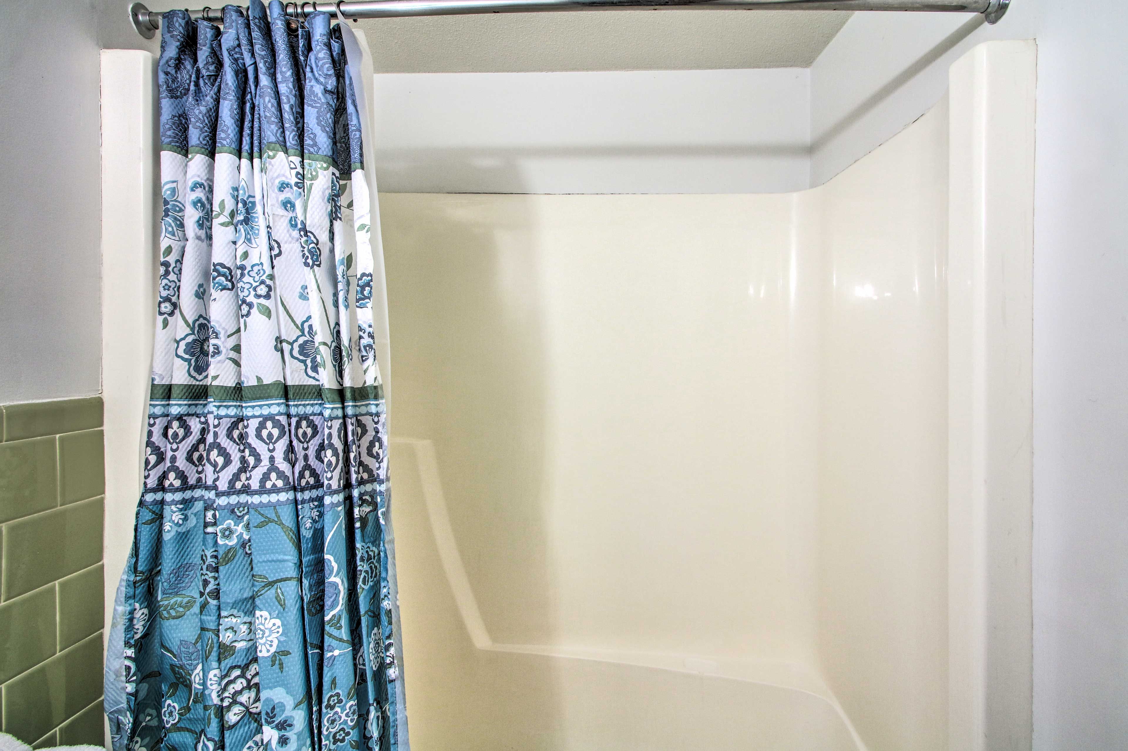 Rinse off in the shower/tub combo.