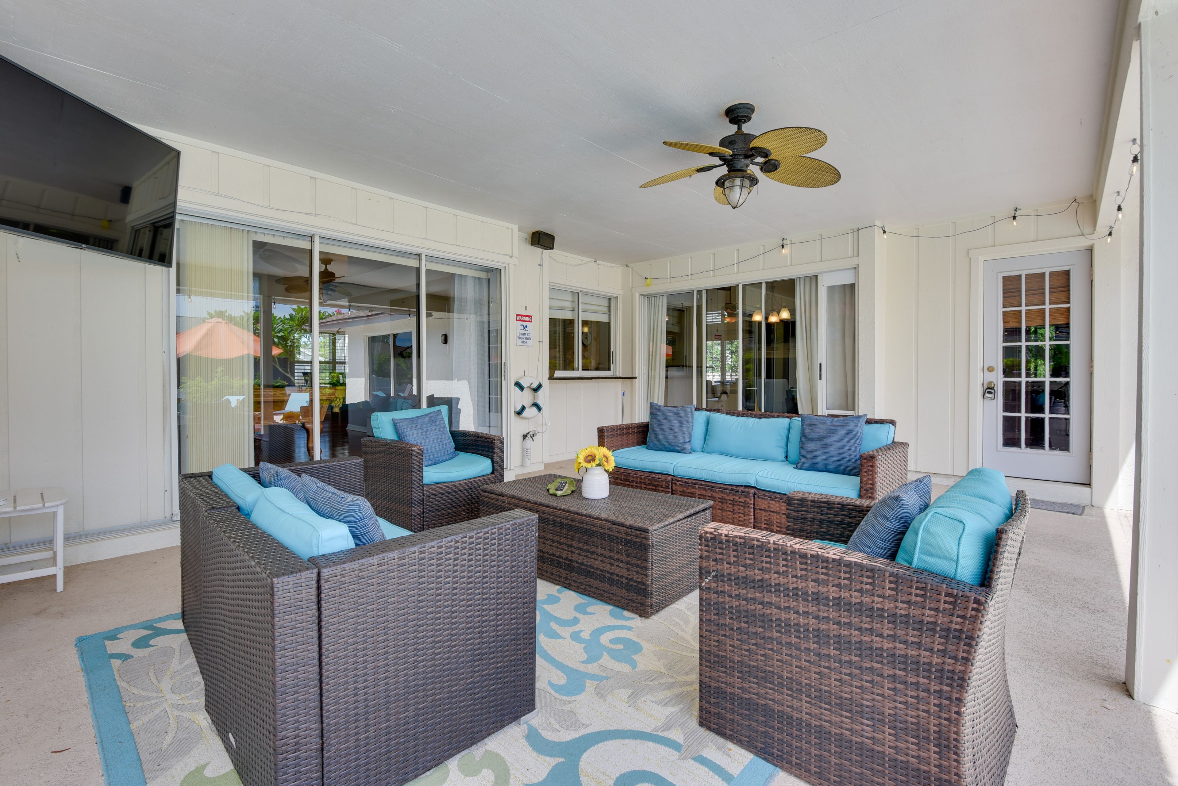 Furnished Patio