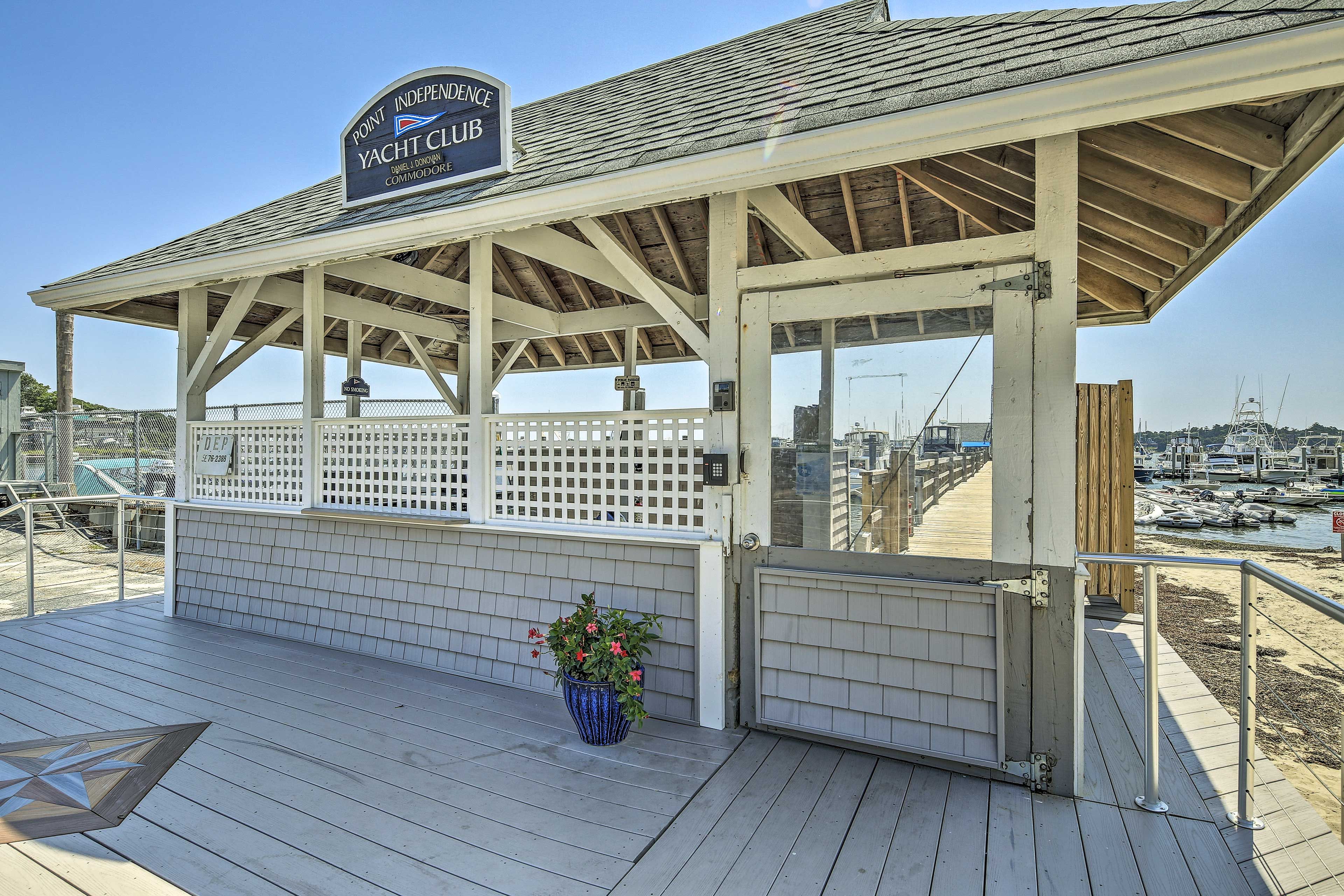The Point Independence Yacht Club offers water access just 0.8 miles away.