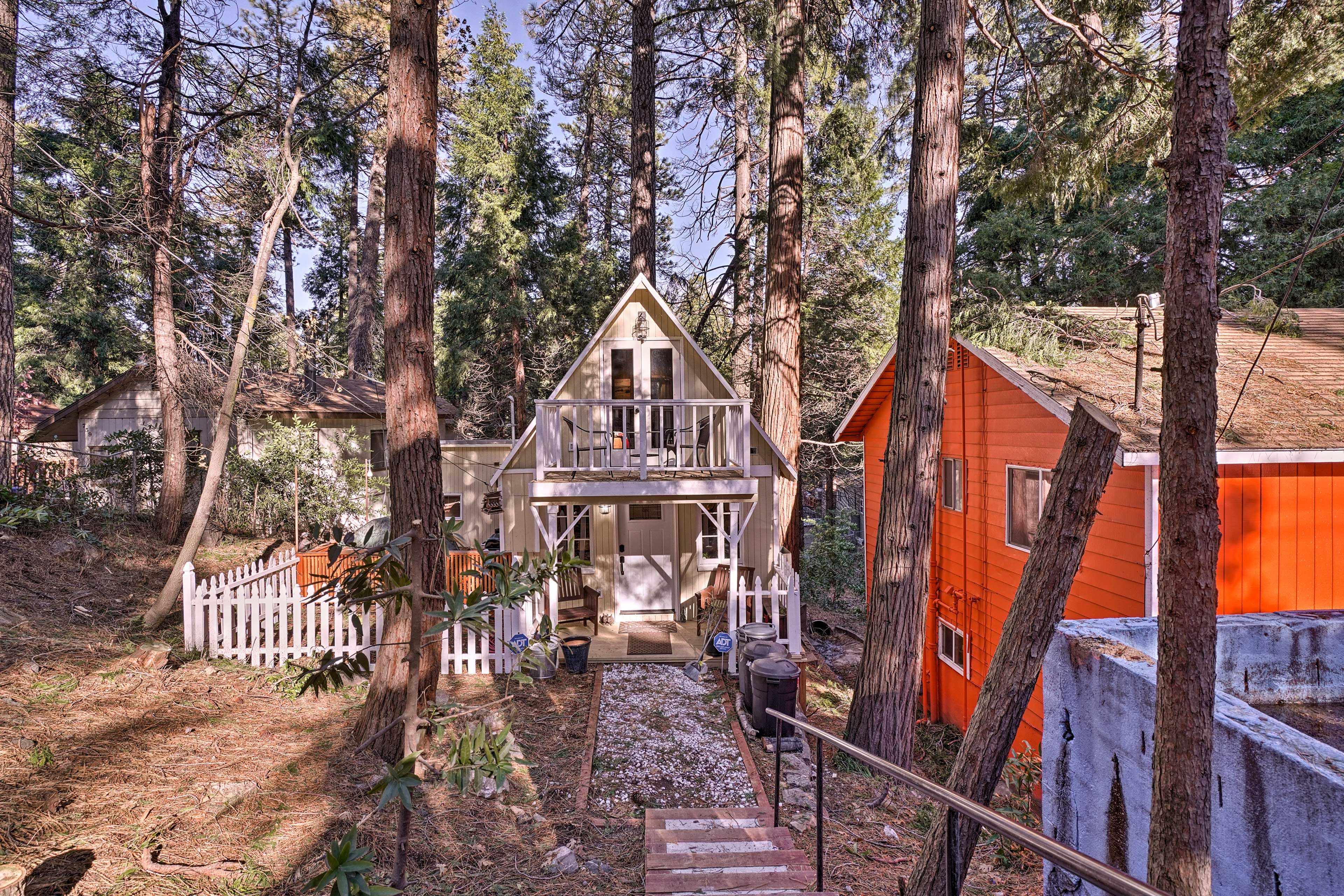 Cabin Exterior | Step-Free Entry