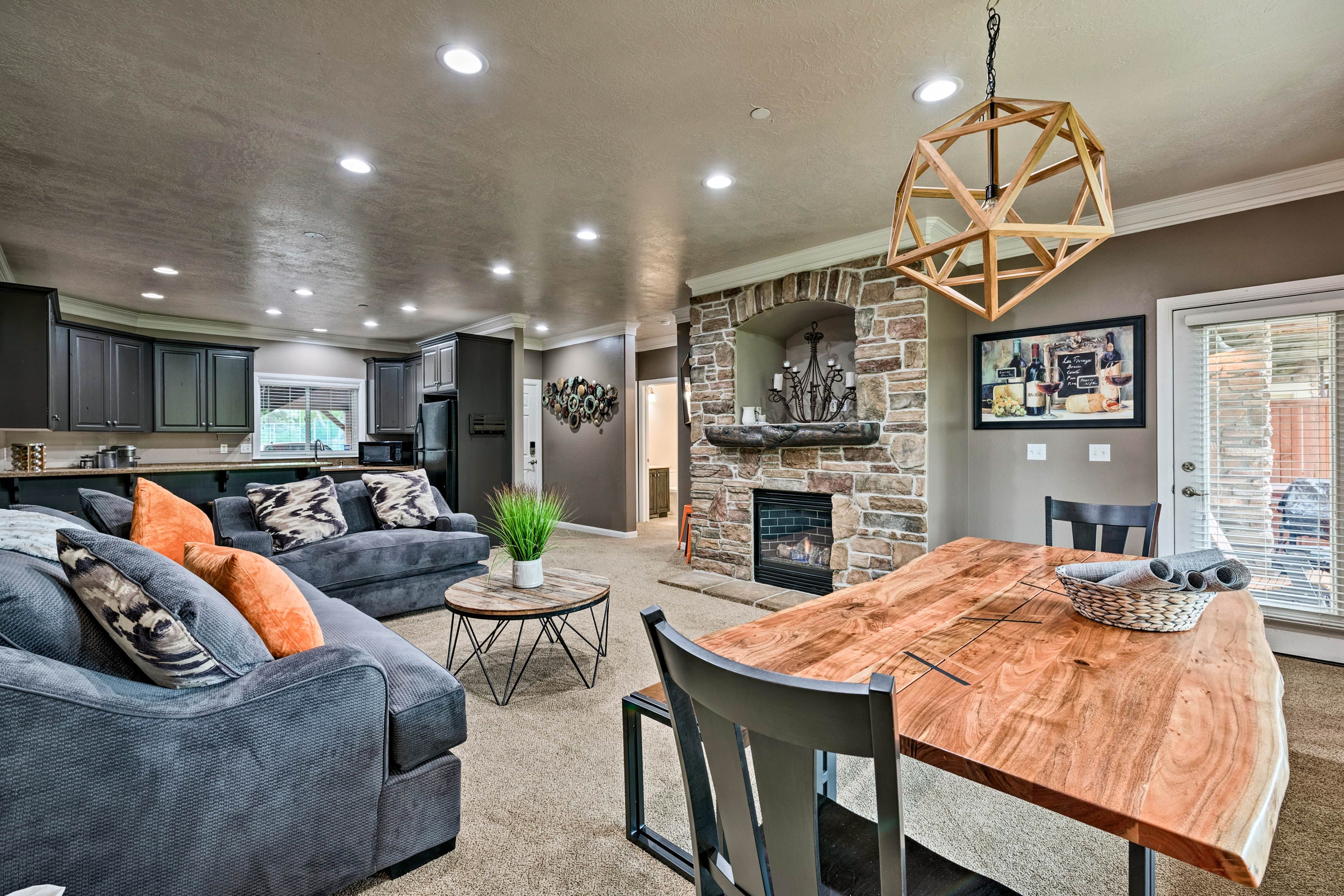 Huntsville Vacation Rental | 1BR | 1.5BA | 1,240 Sq Ft | Step-Free Access