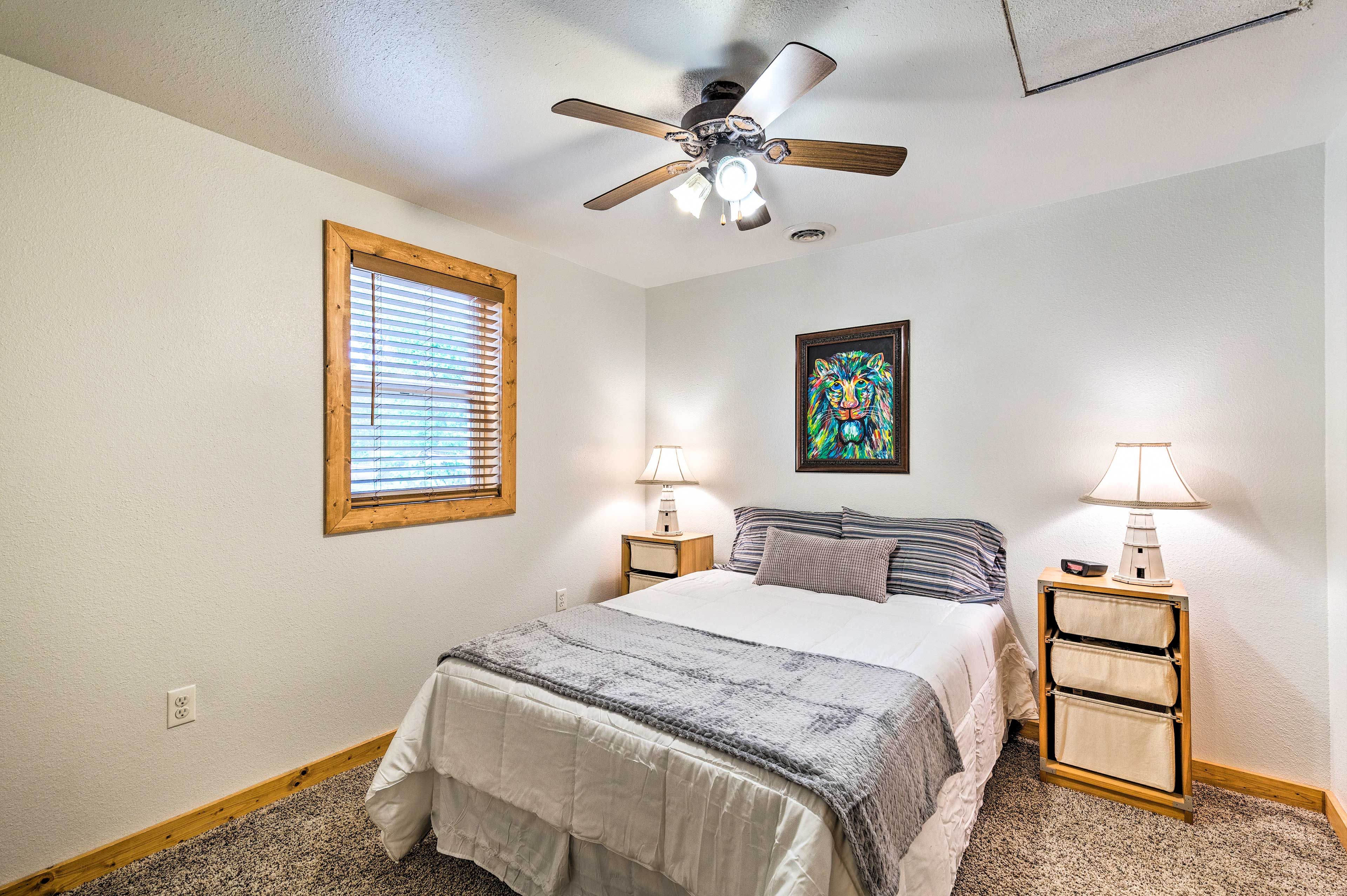 Bedroom 5 | Queen Bed