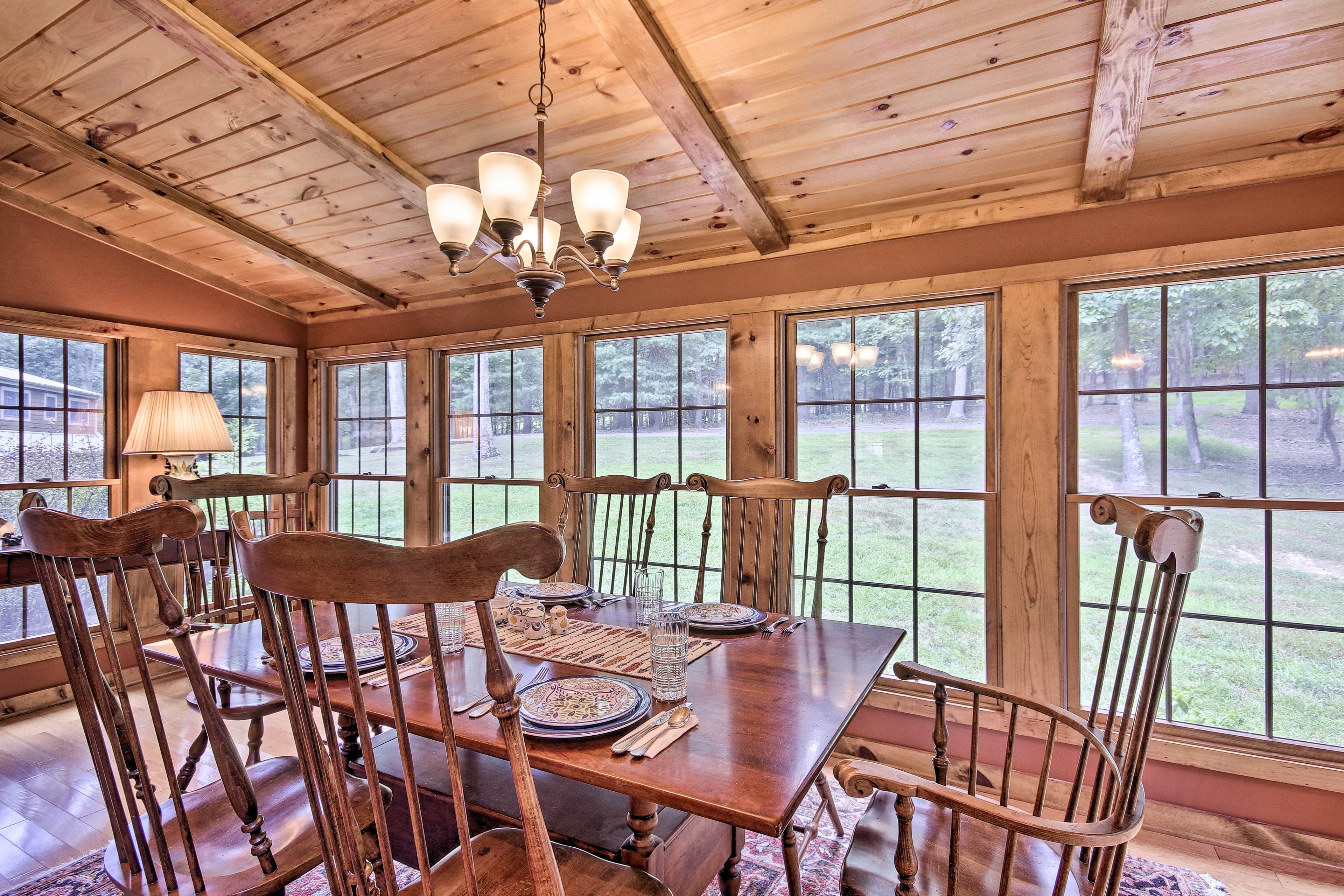 Dining Space | Dishware/Flatware