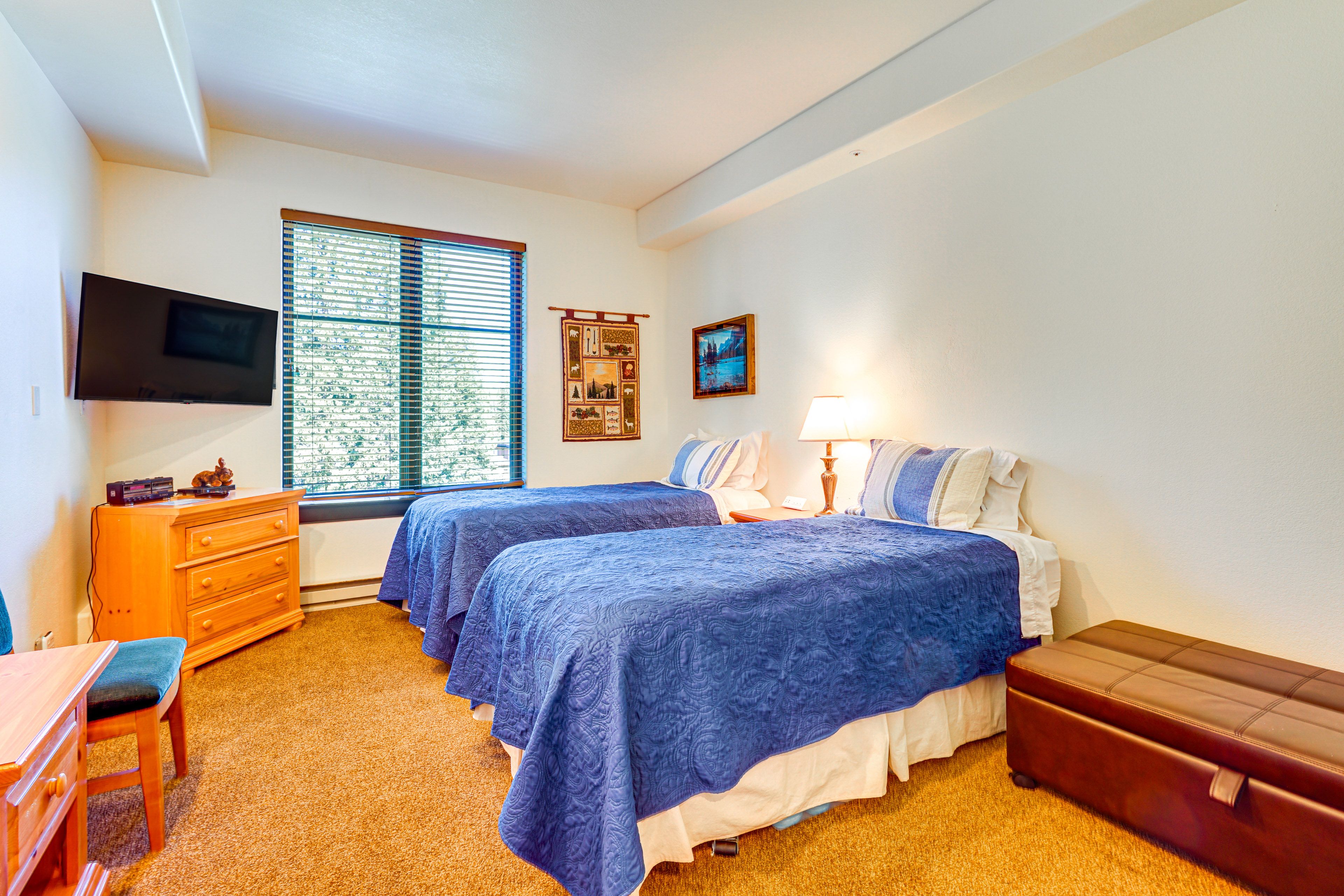 Bedroom 2 | 2 Twin Beds