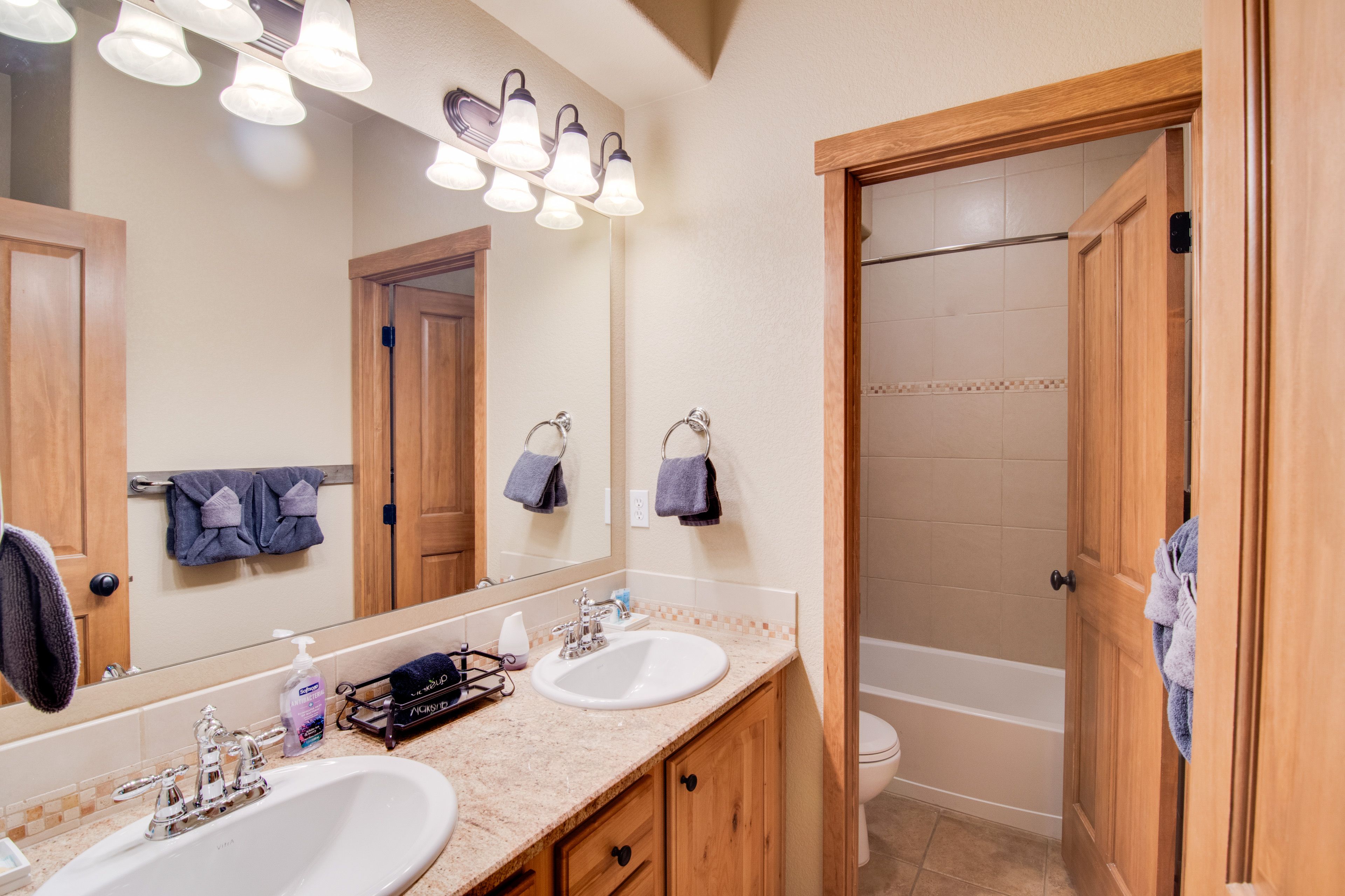 En-Suite Bathroom