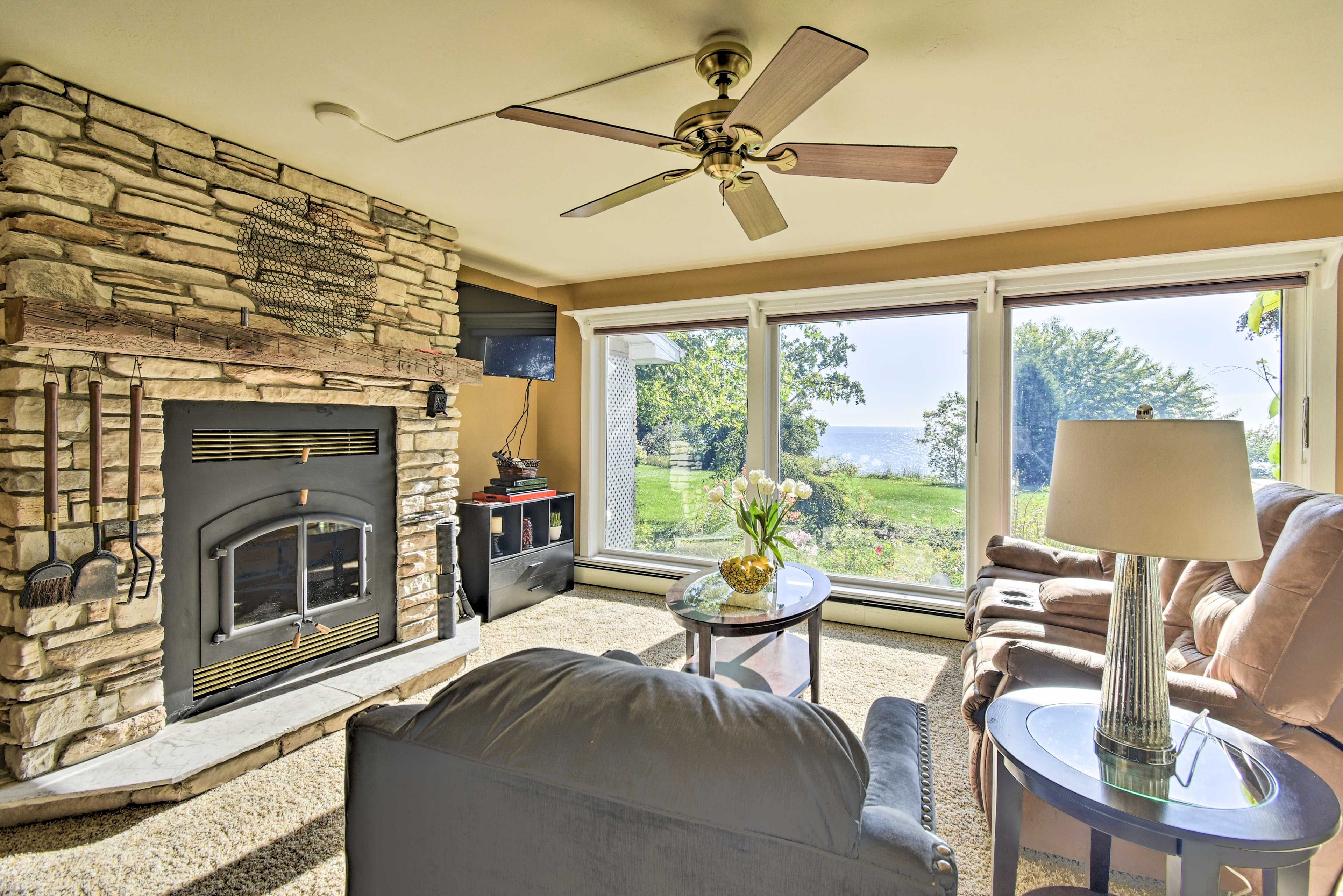 Living Room | 1st Floor | Free WiFi | Cable TV