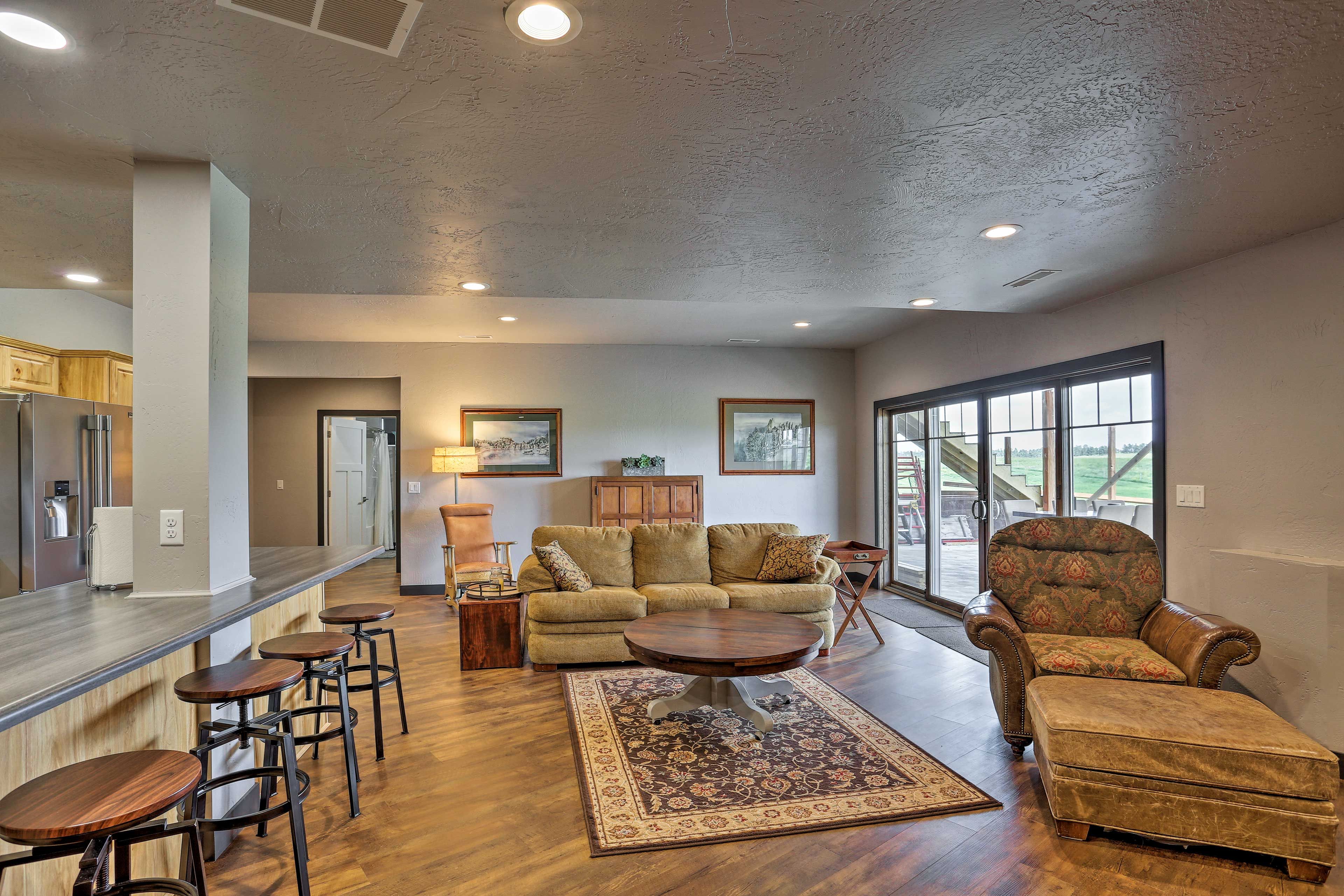 Living Room | Central Heat & A/C | Free WiFi | Queen Sleeper Sofa