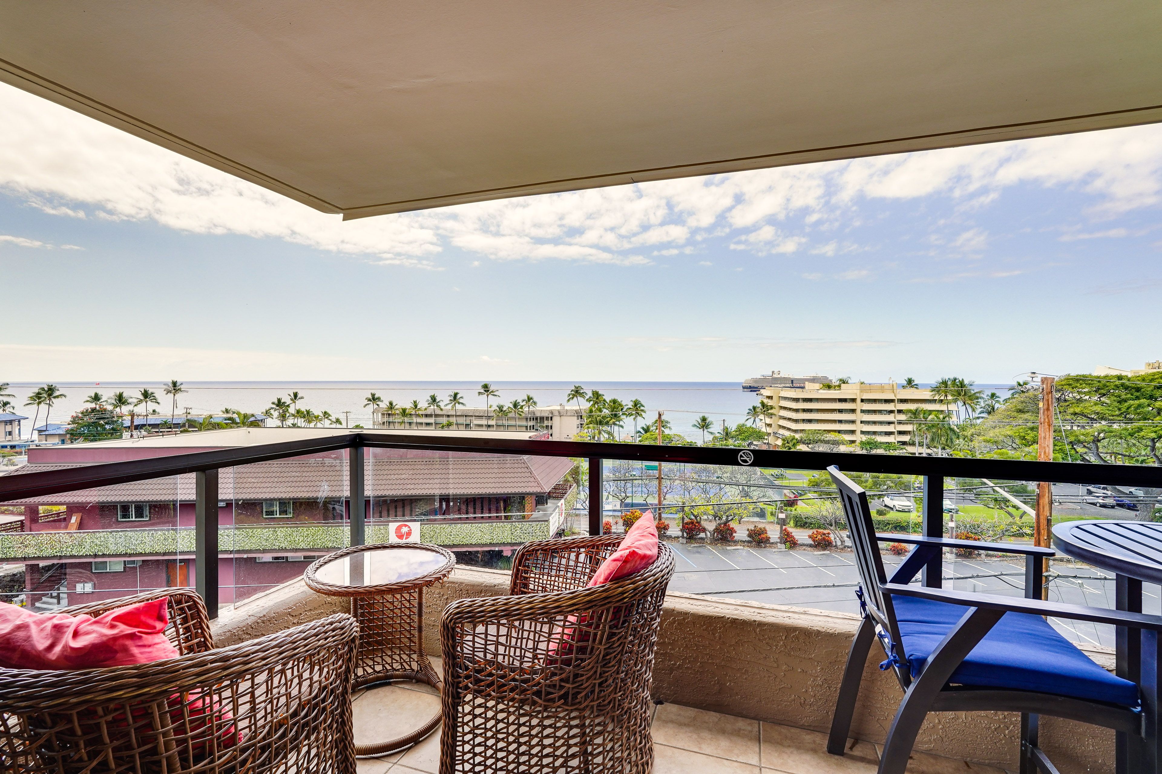 Lanai | Pool & Ocean Views