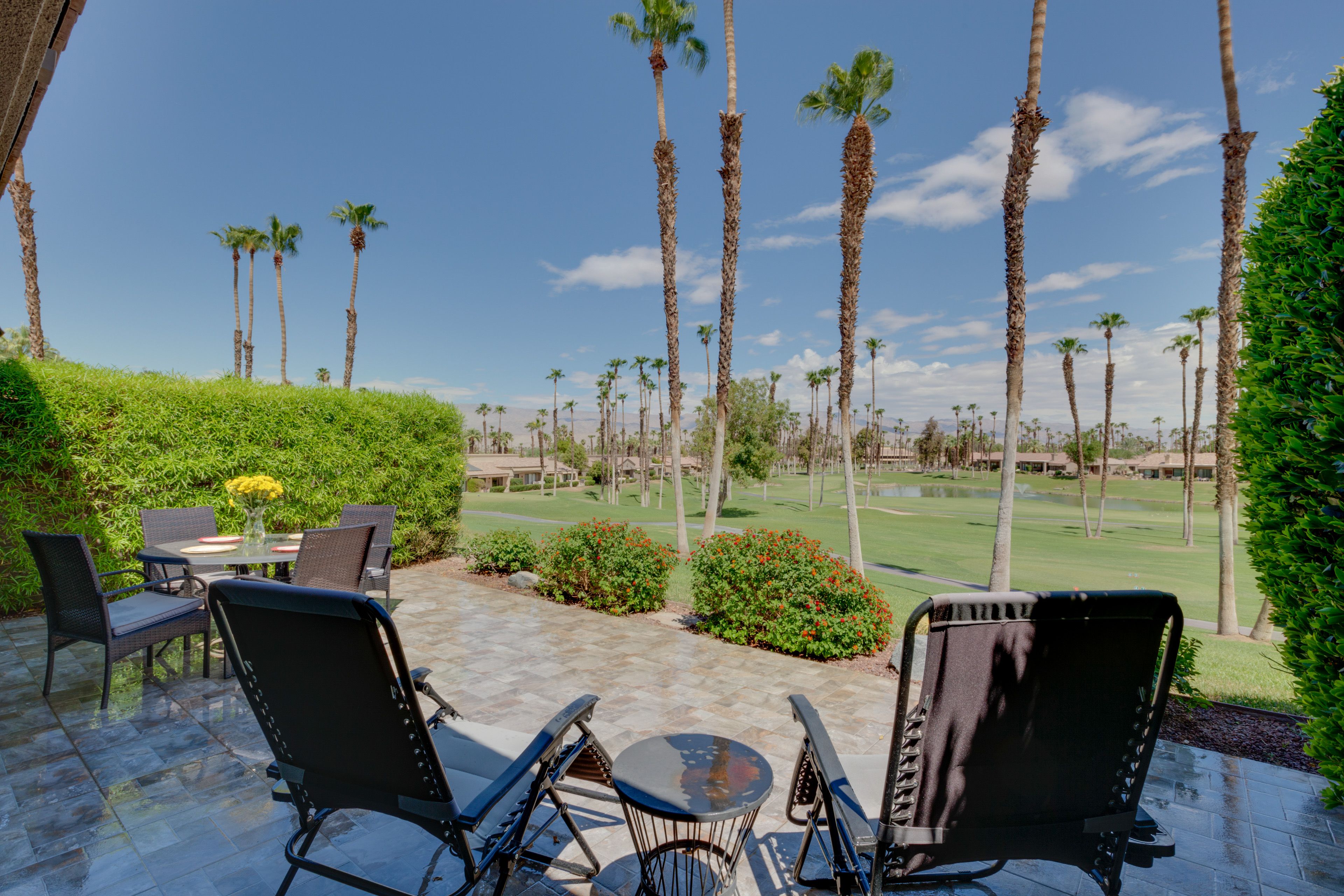 Private Patio | Golf Course View | Outdoor Dining Set