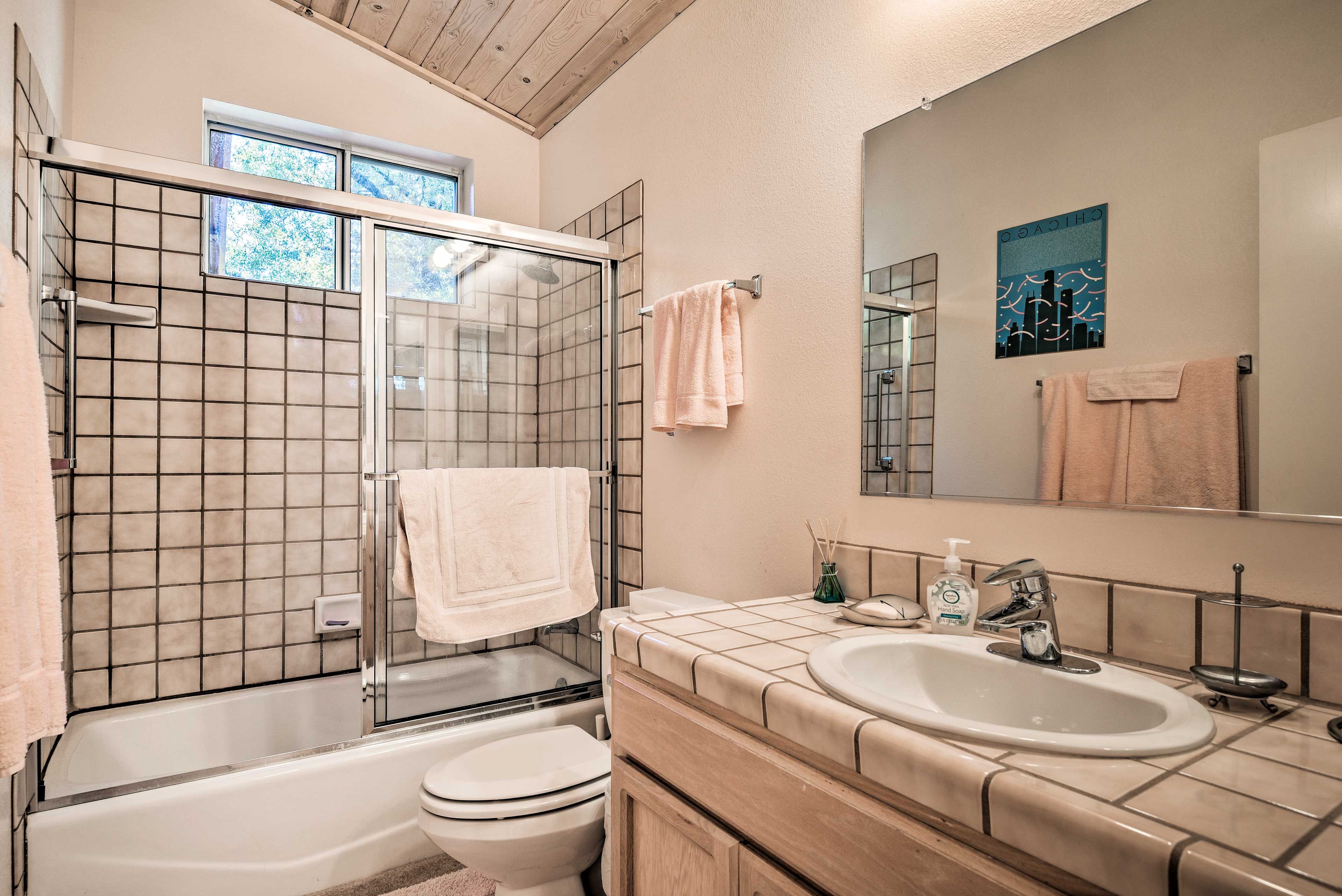 Freshen up before dinner.