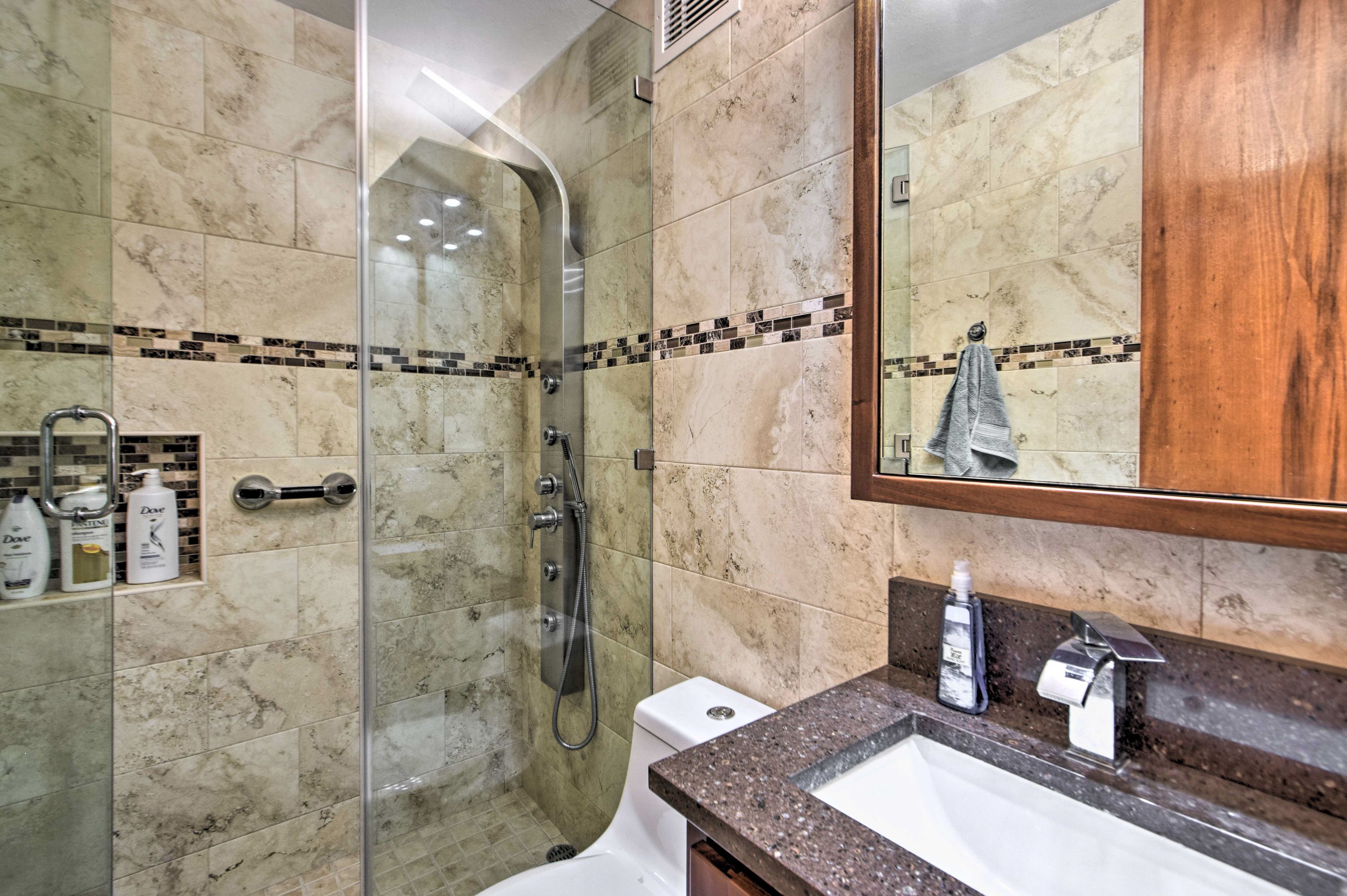 Full Bathroom | Hair Dryer