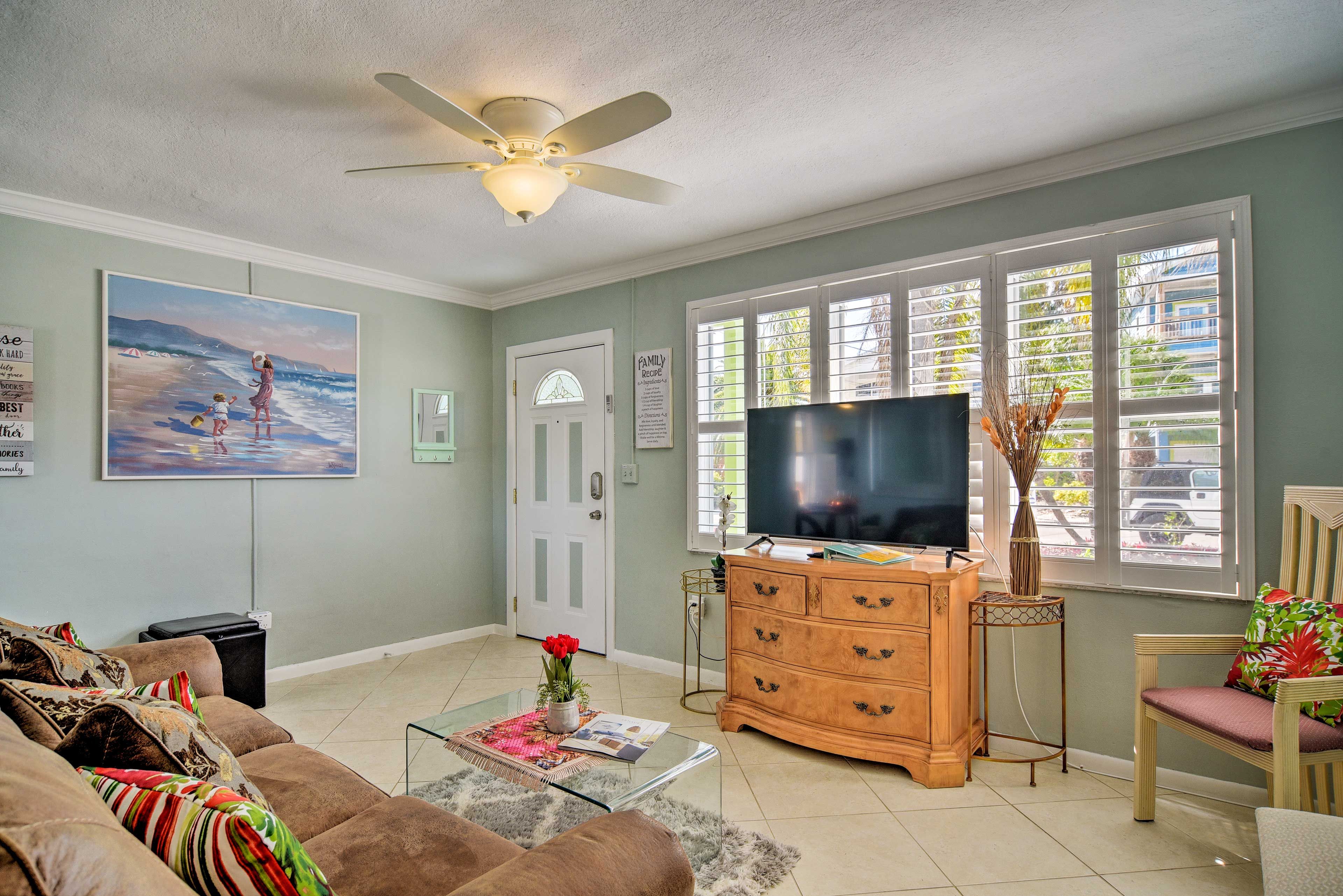 Living Room | Air Conditioning