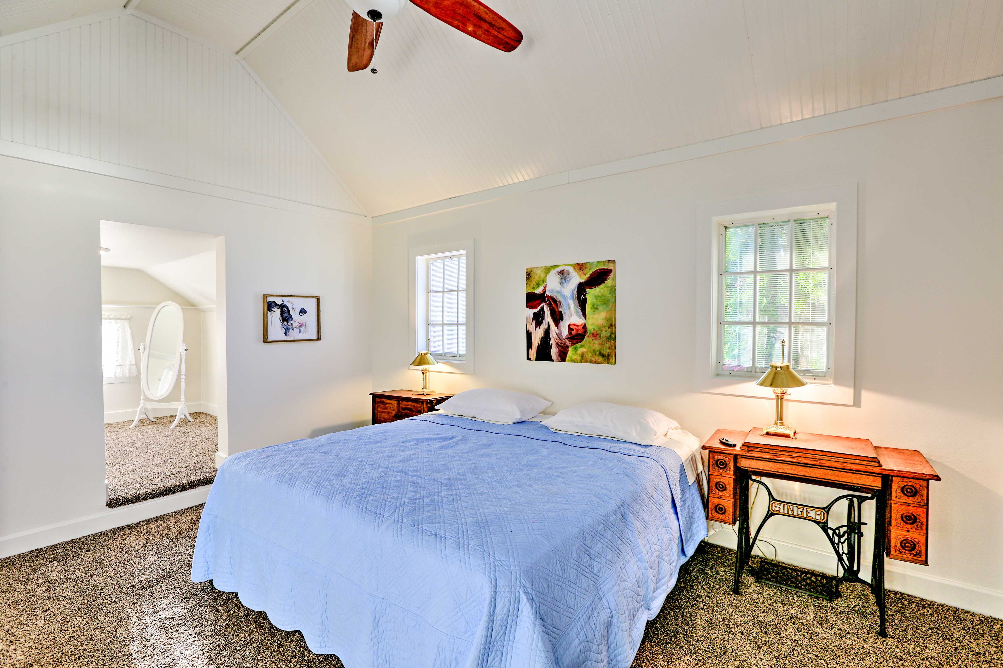 Bedroom 1 | King Bed
