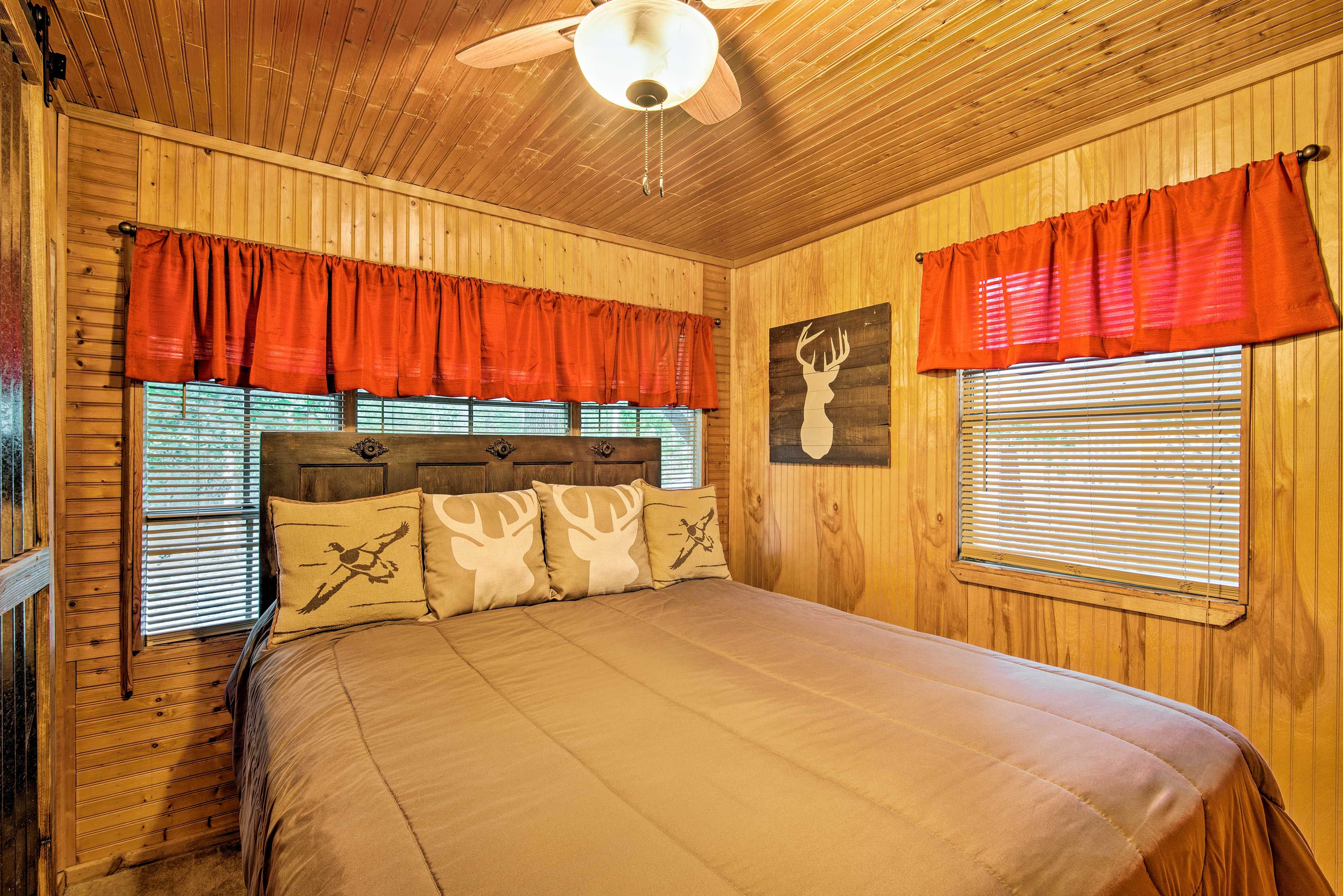 Bedroom 3 | Queen Bed | En-Suite Bathroom