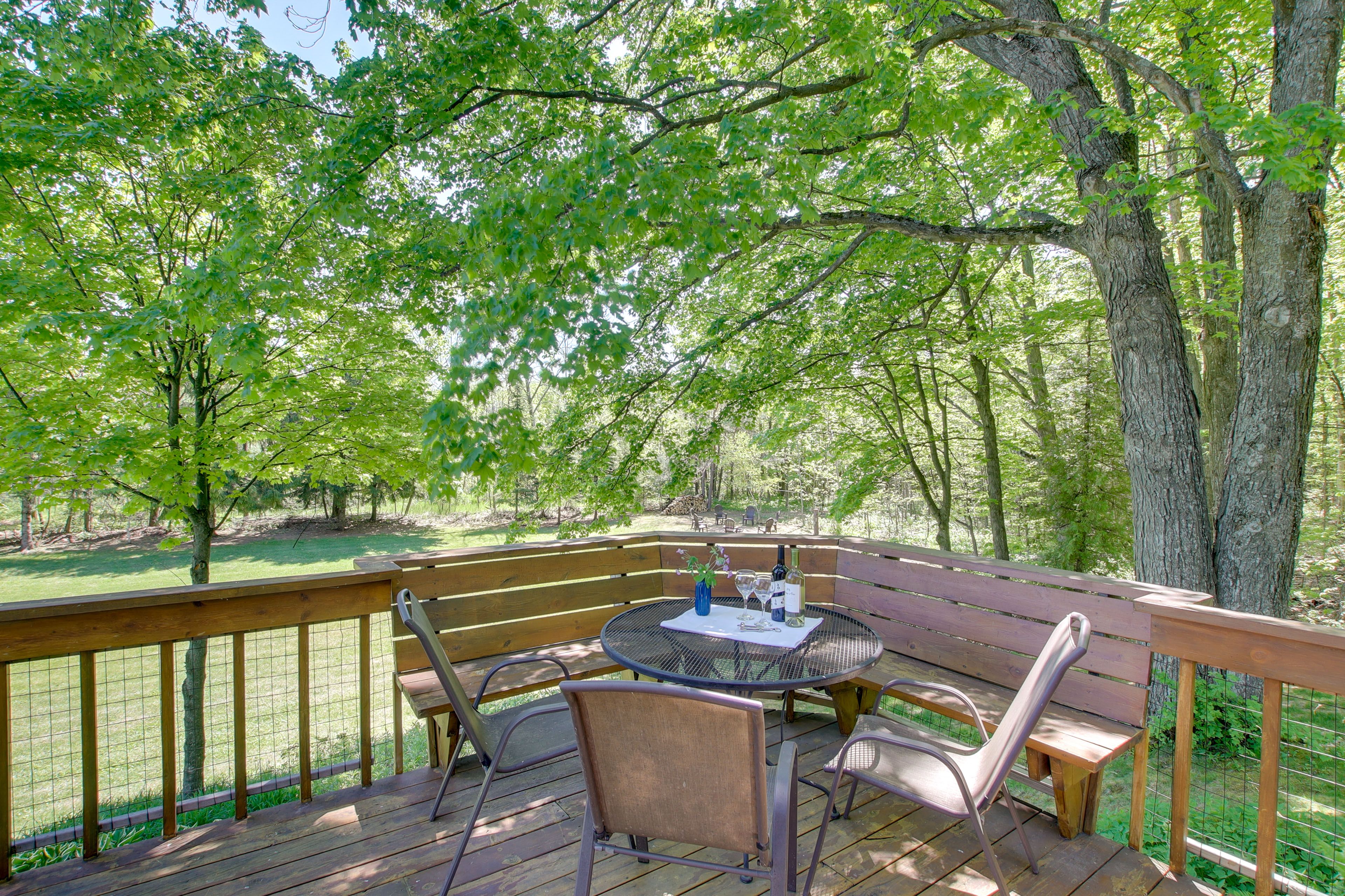 Sister Bay Vacation Rental | 4BR | 1.5BA | 1,650 Sq Ft | Stairs to Access