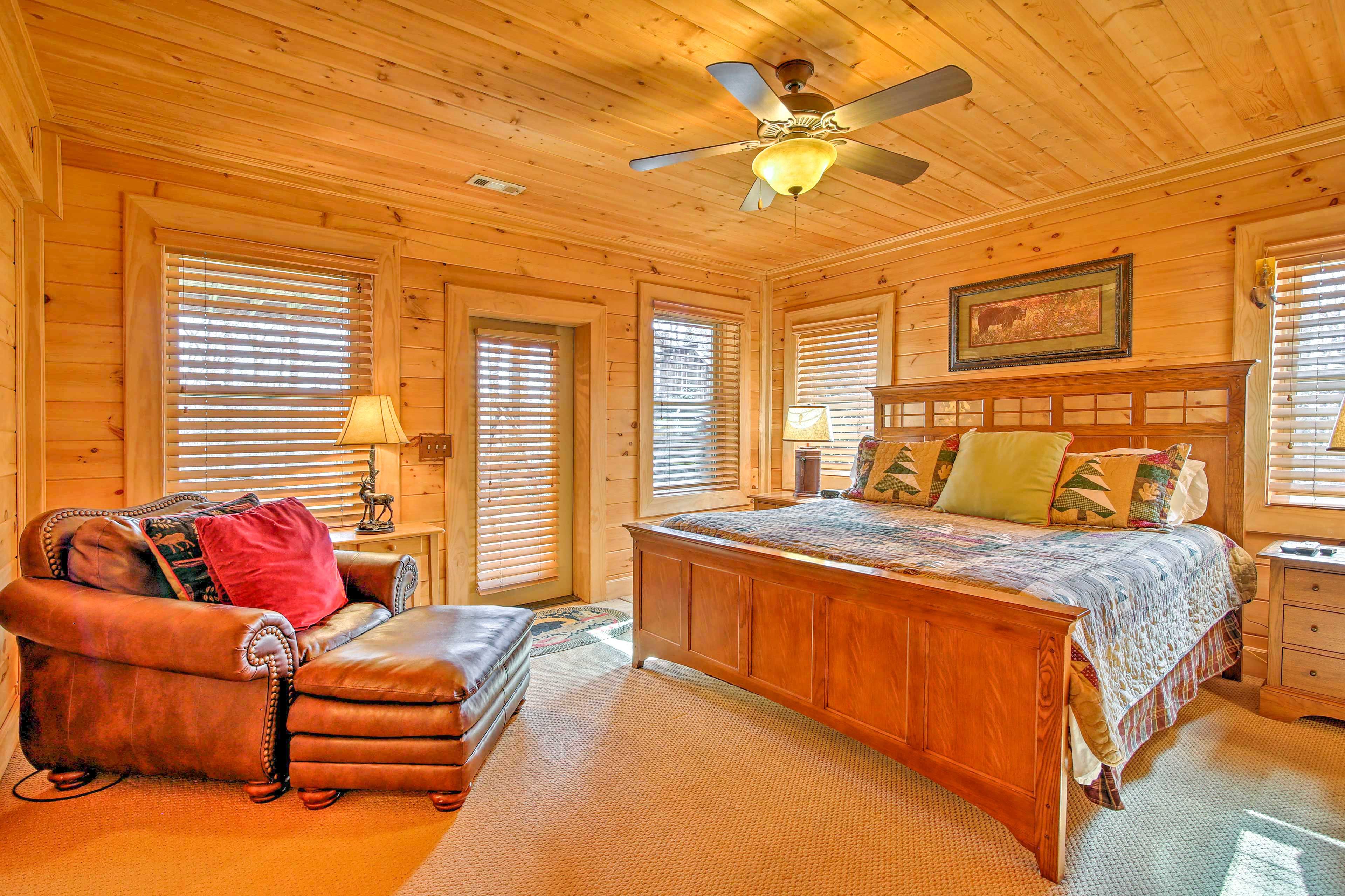 Bedroom 4 | King Bed