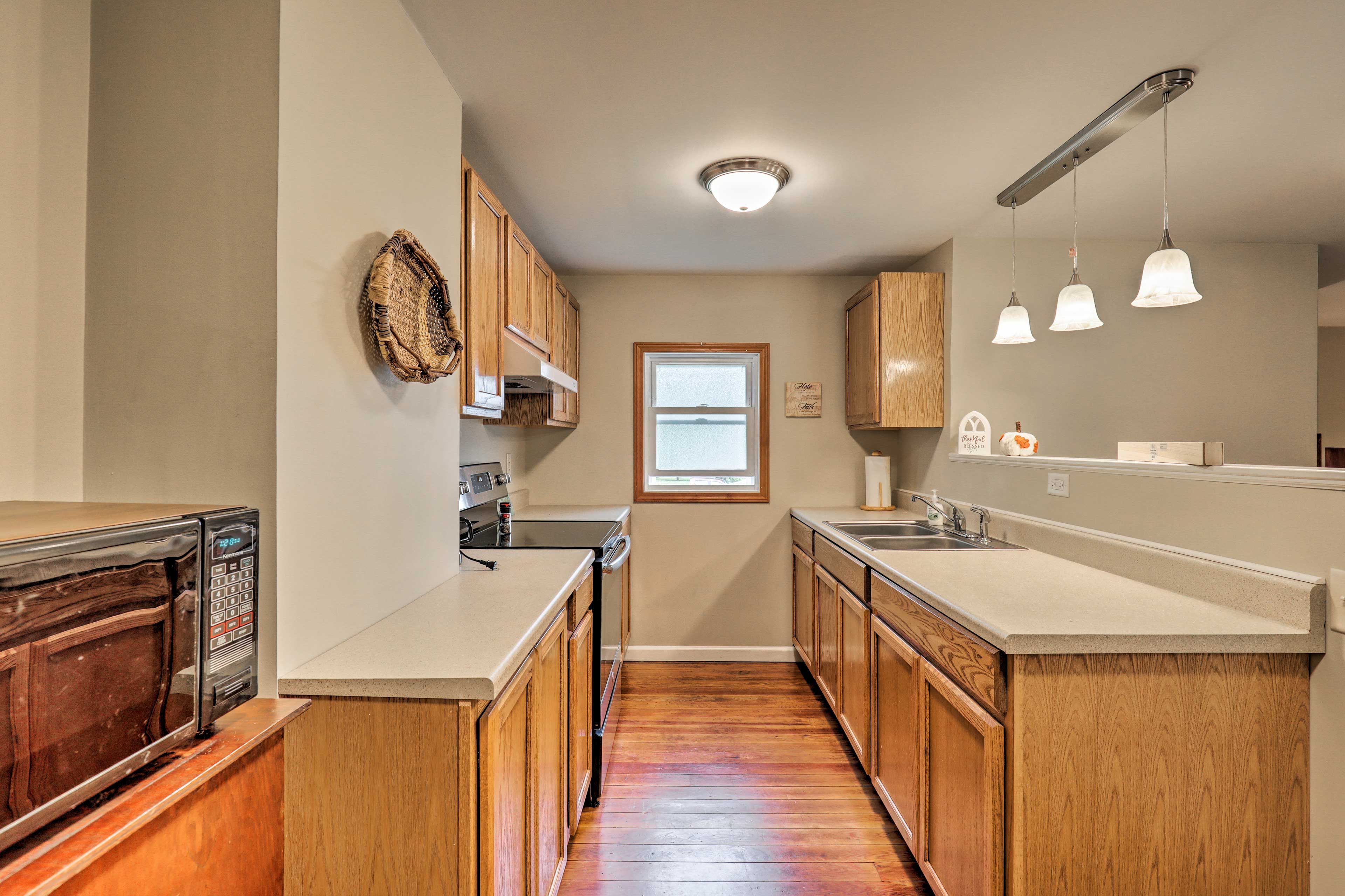 Kitchen | Coffee Maker | Toaster | Spices