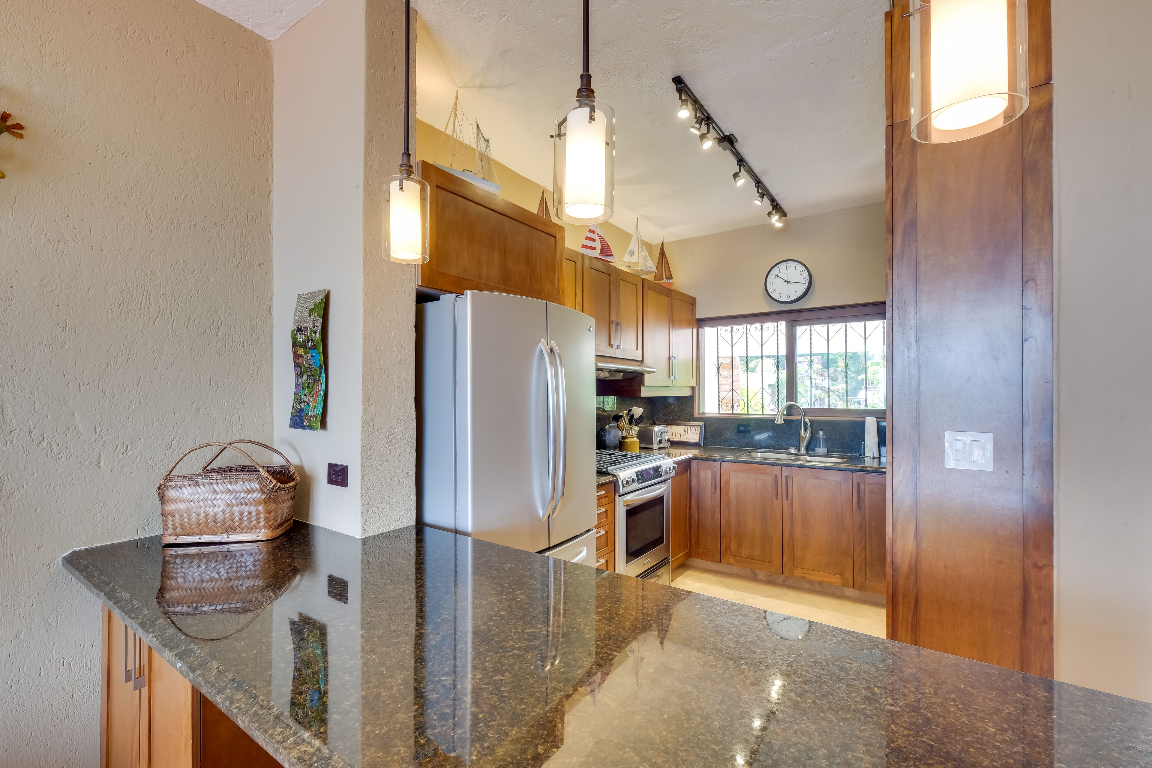 Kitchen | Cooking Basics | Dishware/Flatware